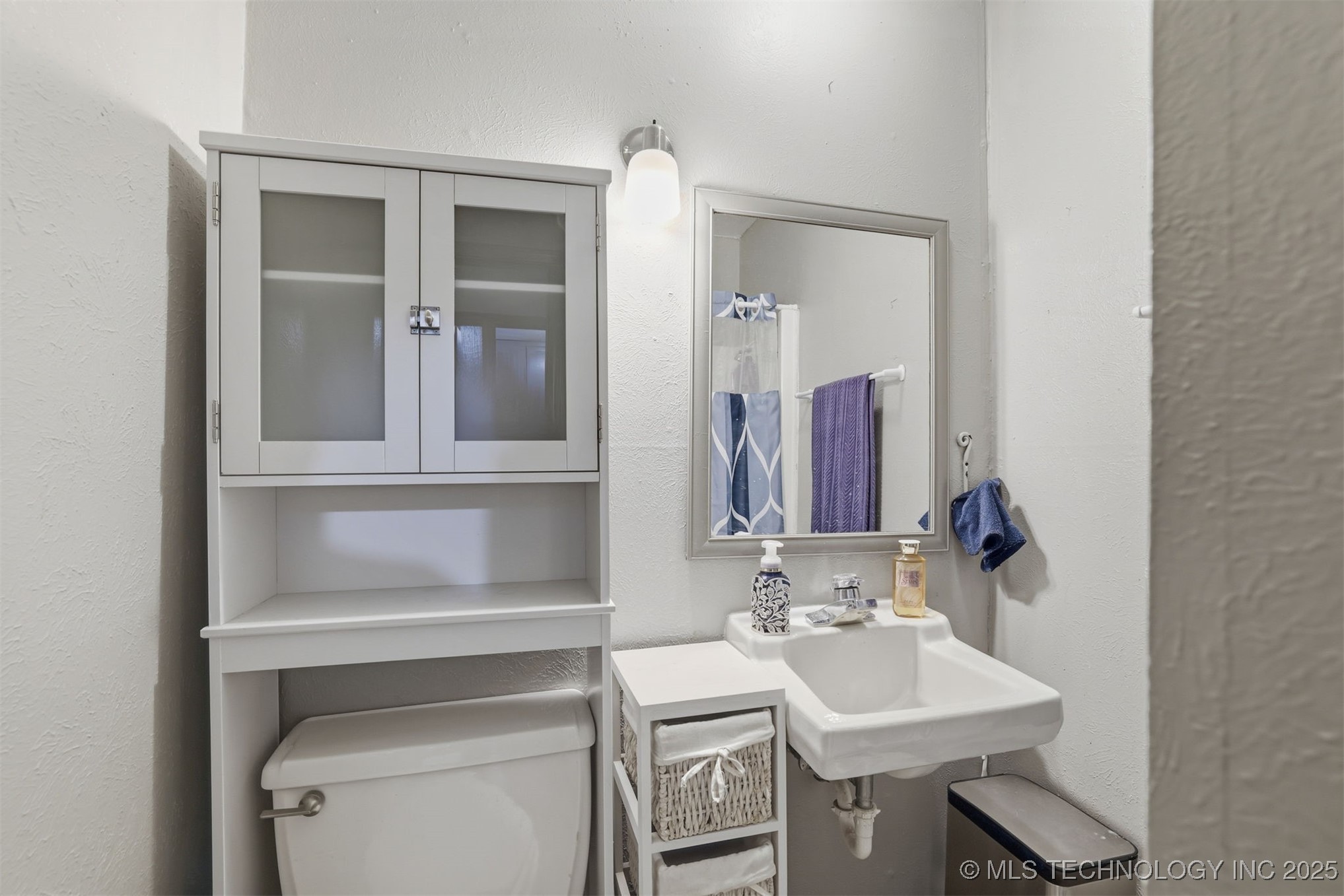 4042 3rd Ne Property Photo 22