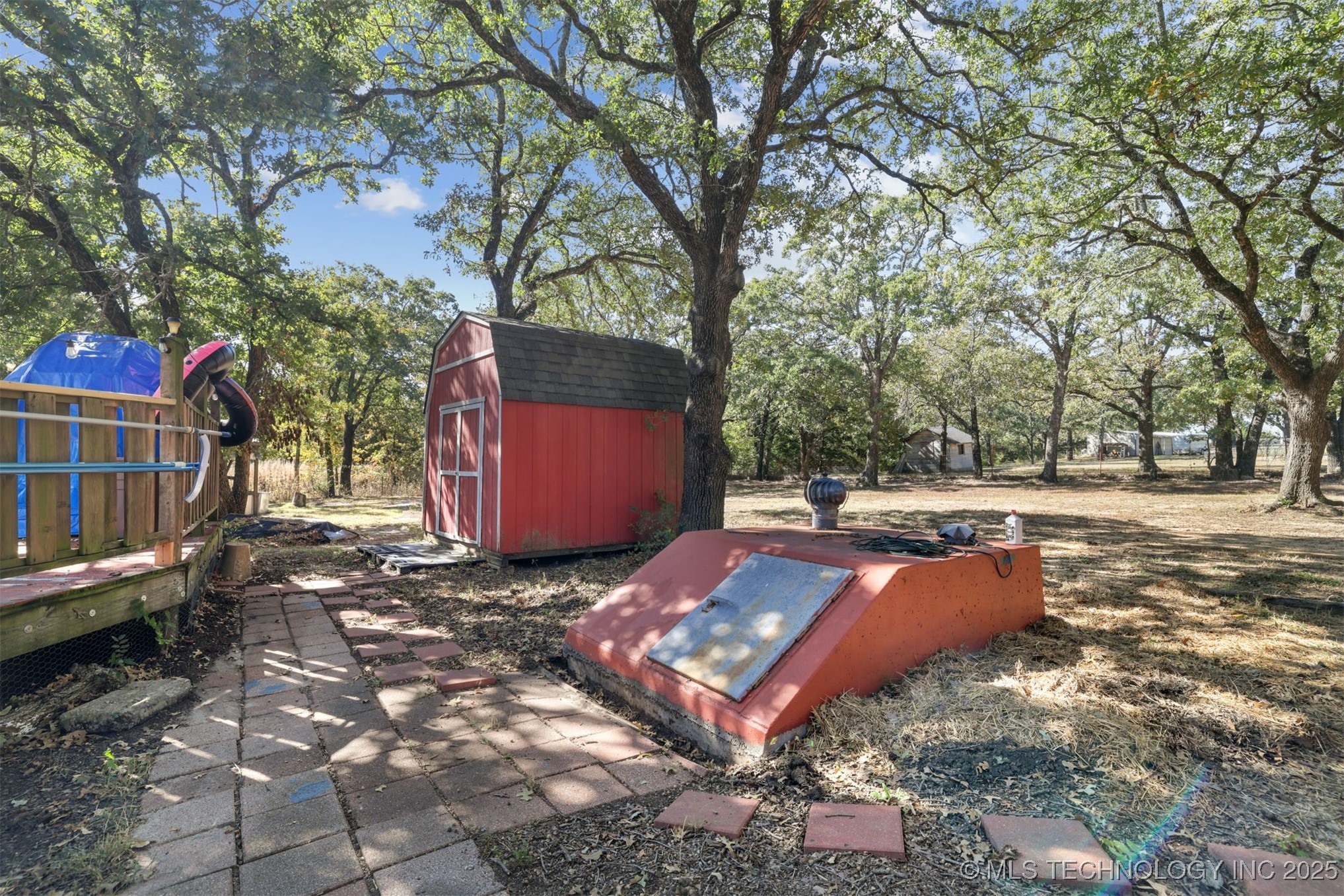 4042 3rd Ne Property Photo 27