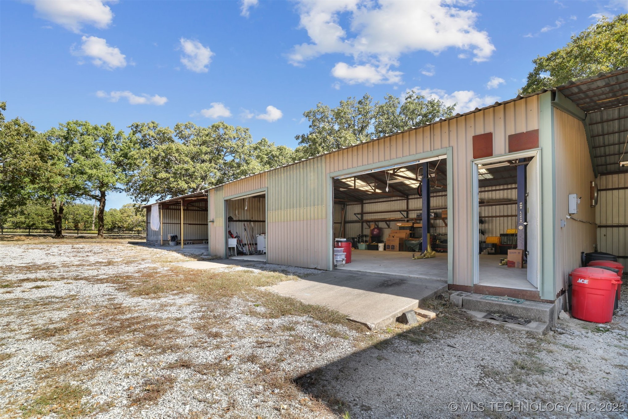 4042 3rd Ne Property Photo 34