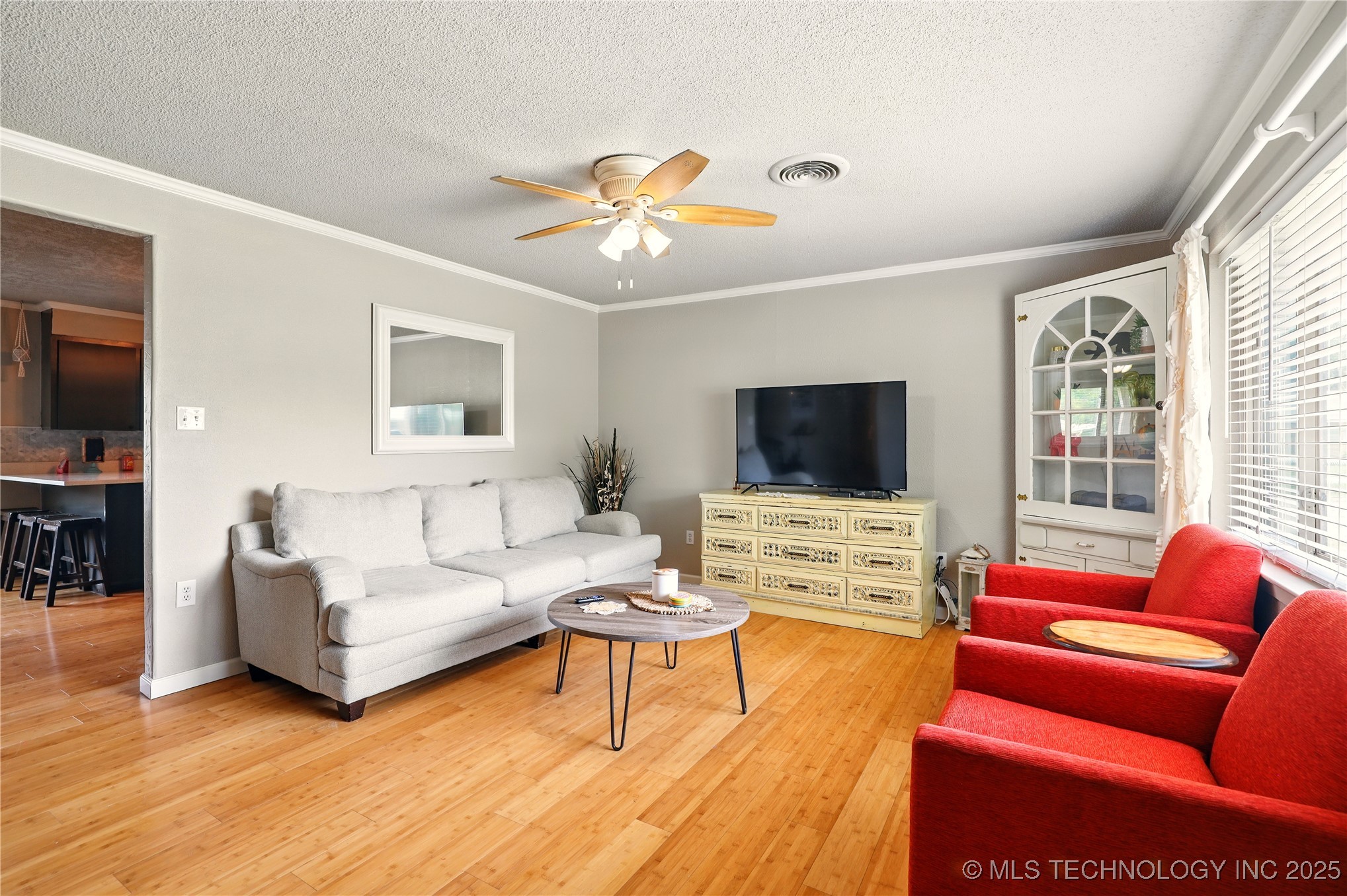 300 Michelle Property Photo 6