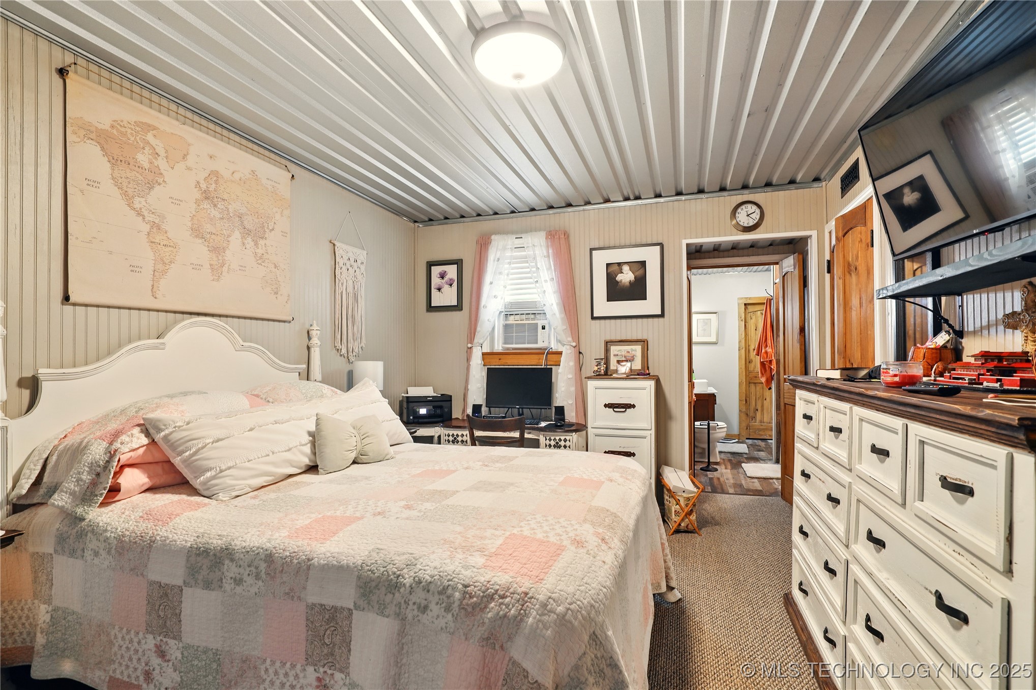 300 Michelle Property Photo 32