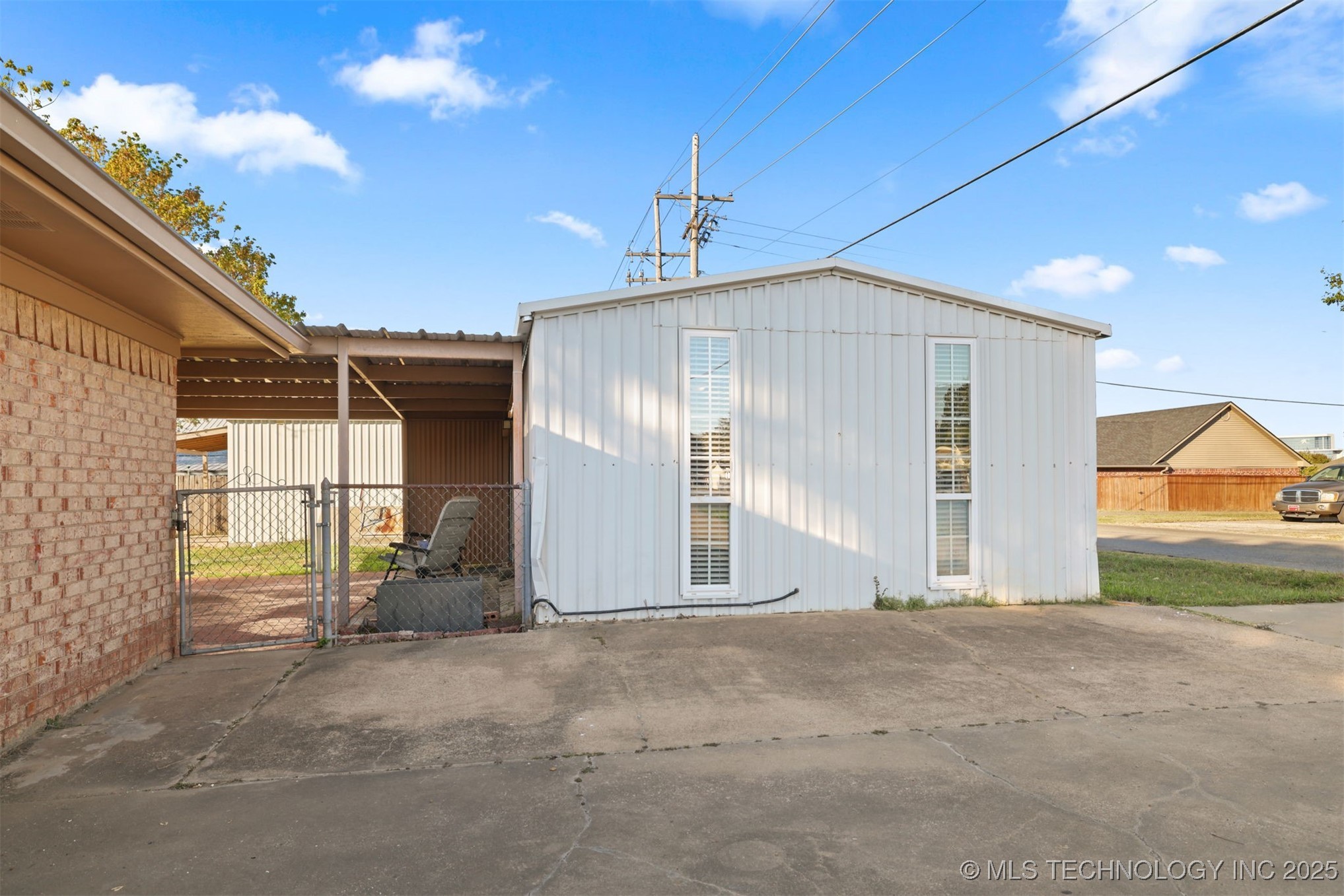 300 Michelle Property Photo 34