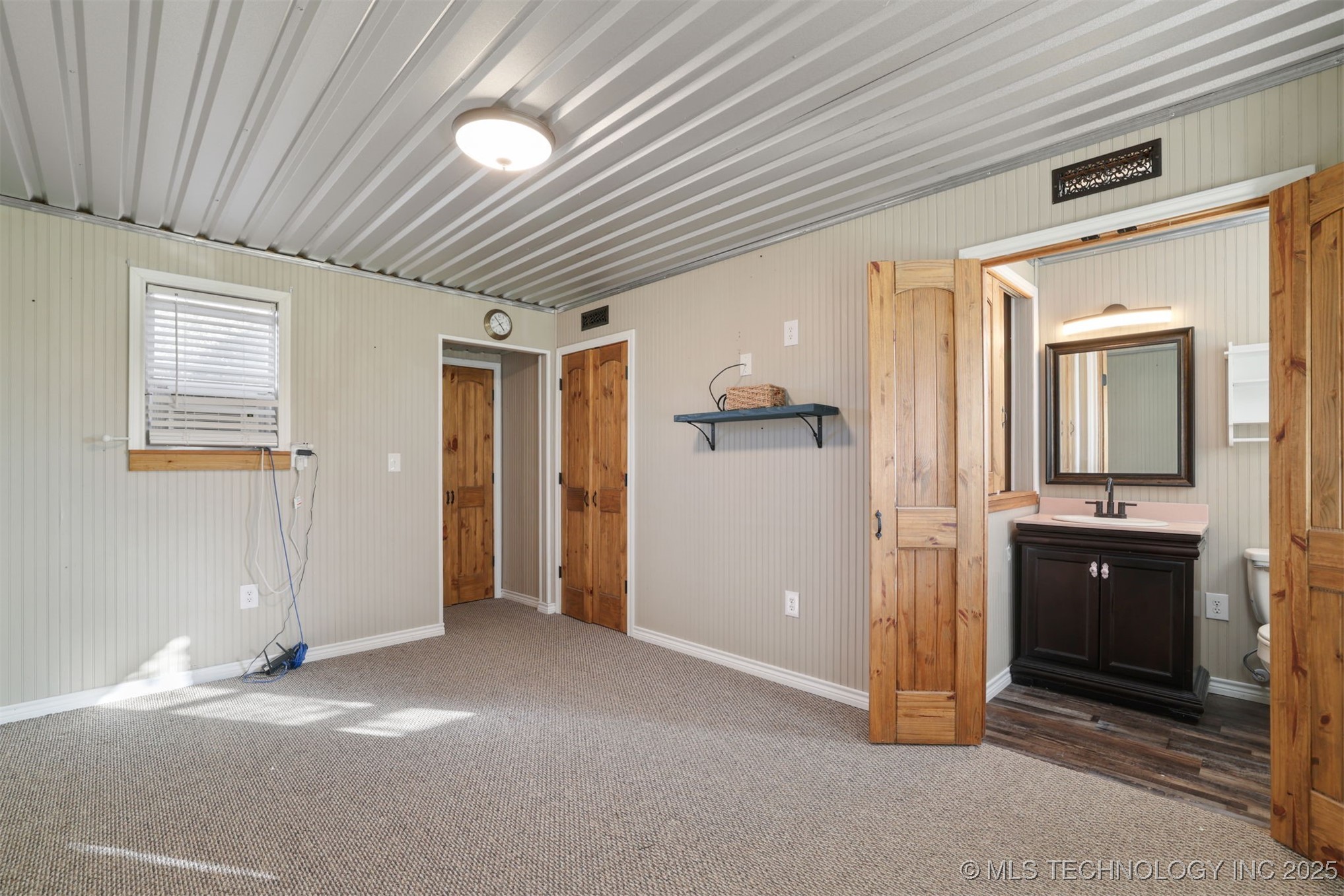 300 Michelle Property Photo 37