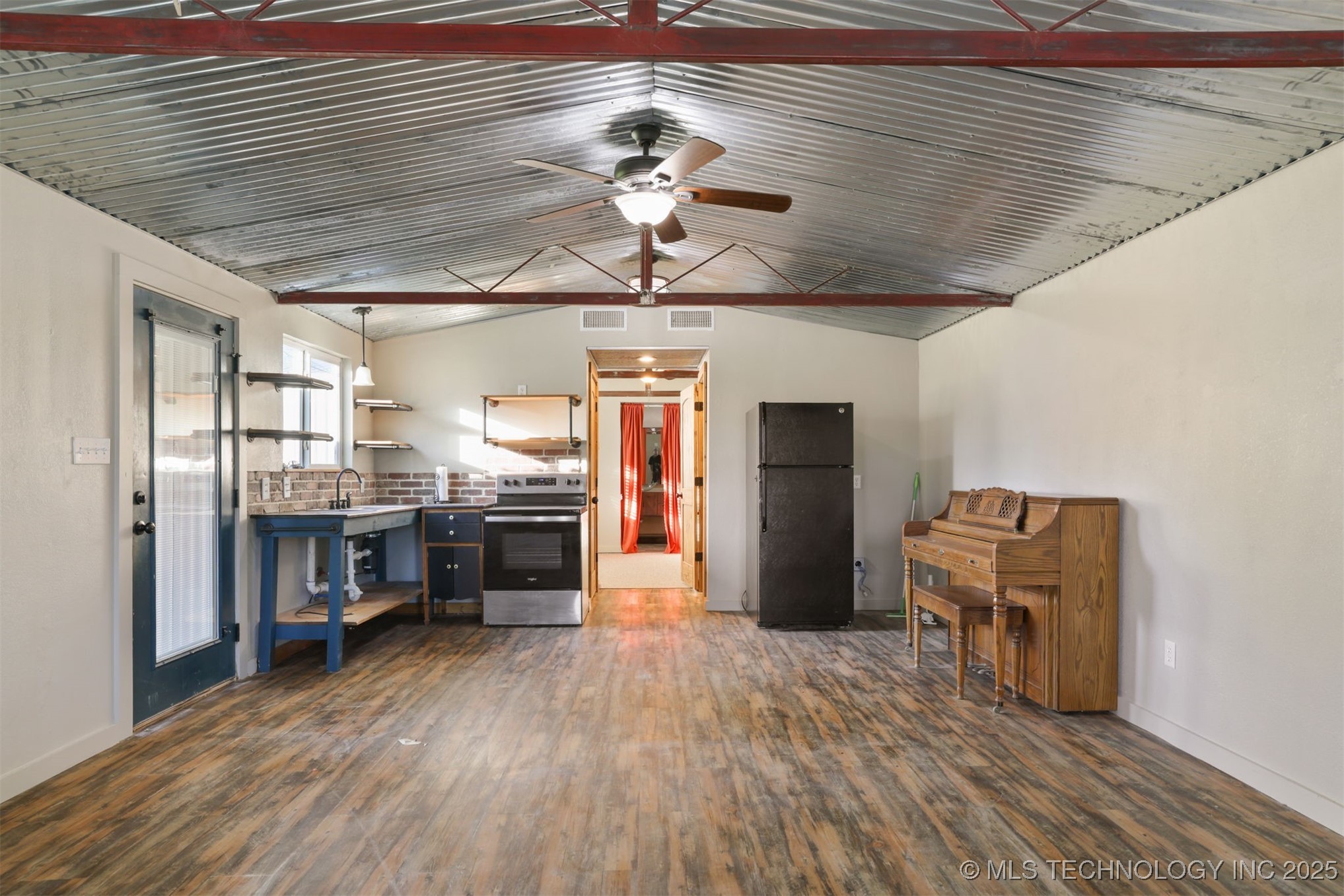 300 Michelle Property Photo 46