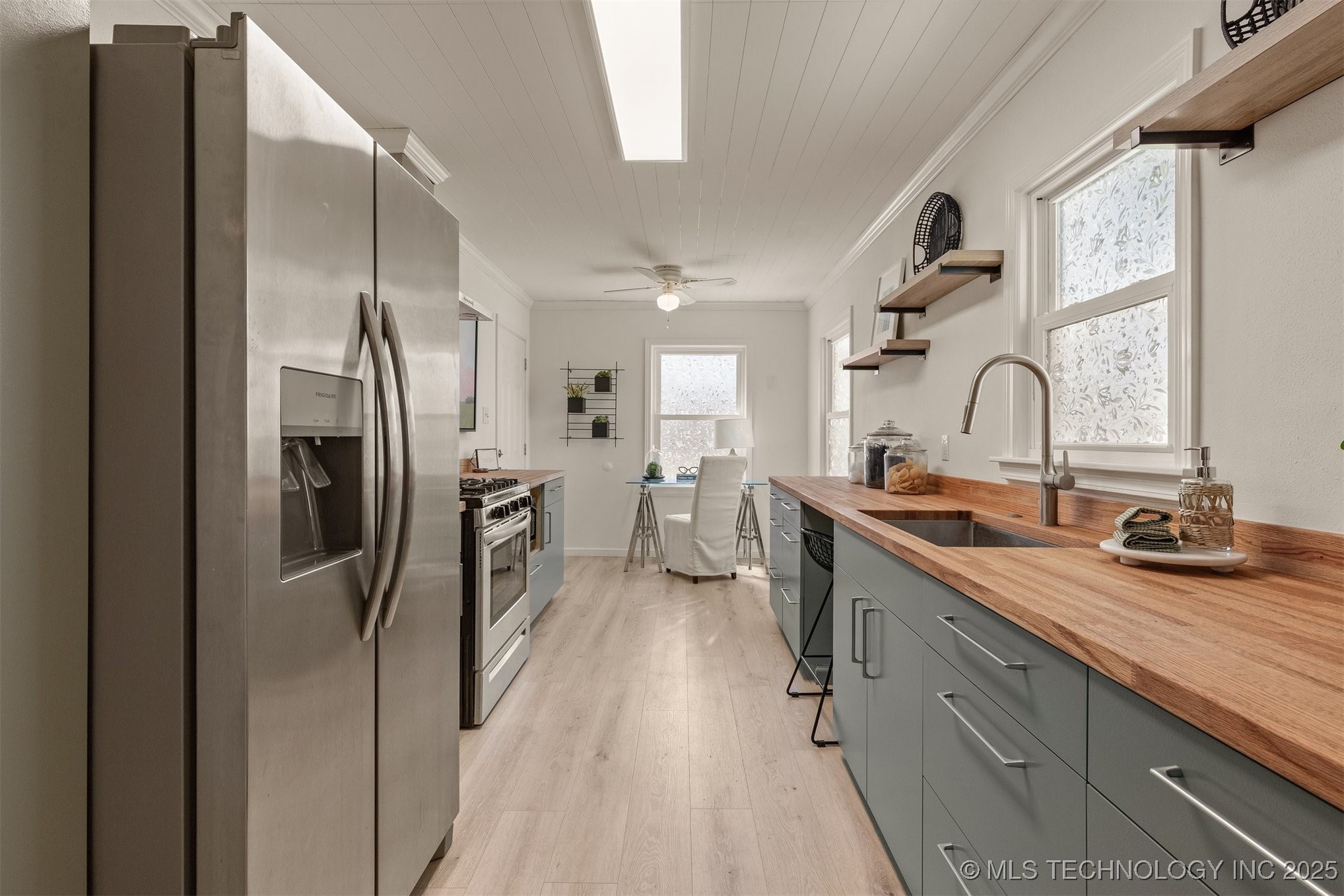 1403 E 52nd Street Property Photo 8