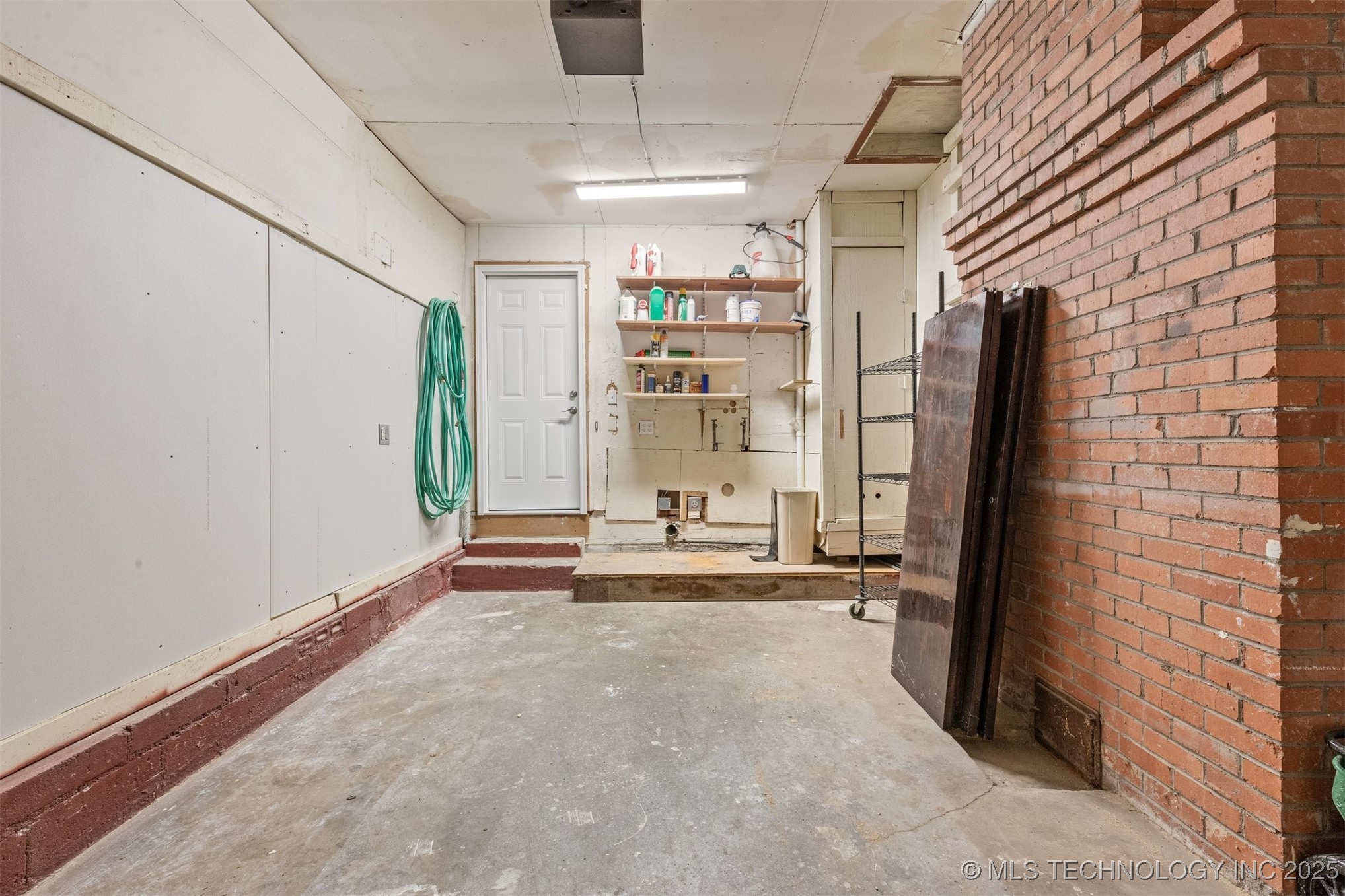 1403 E 52nd Street Property Photo 19