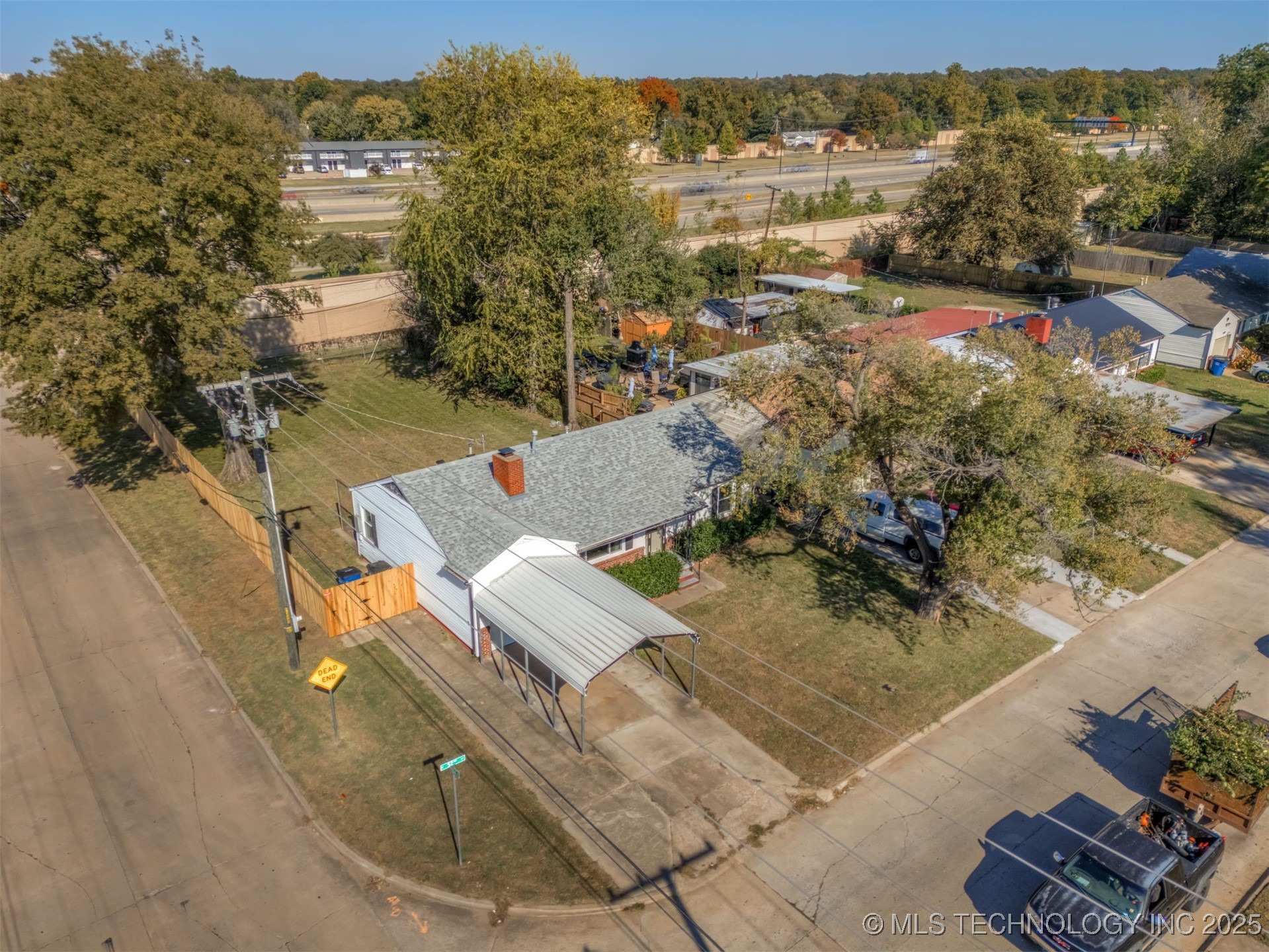 1403 E 52nd Street Property Photo 23