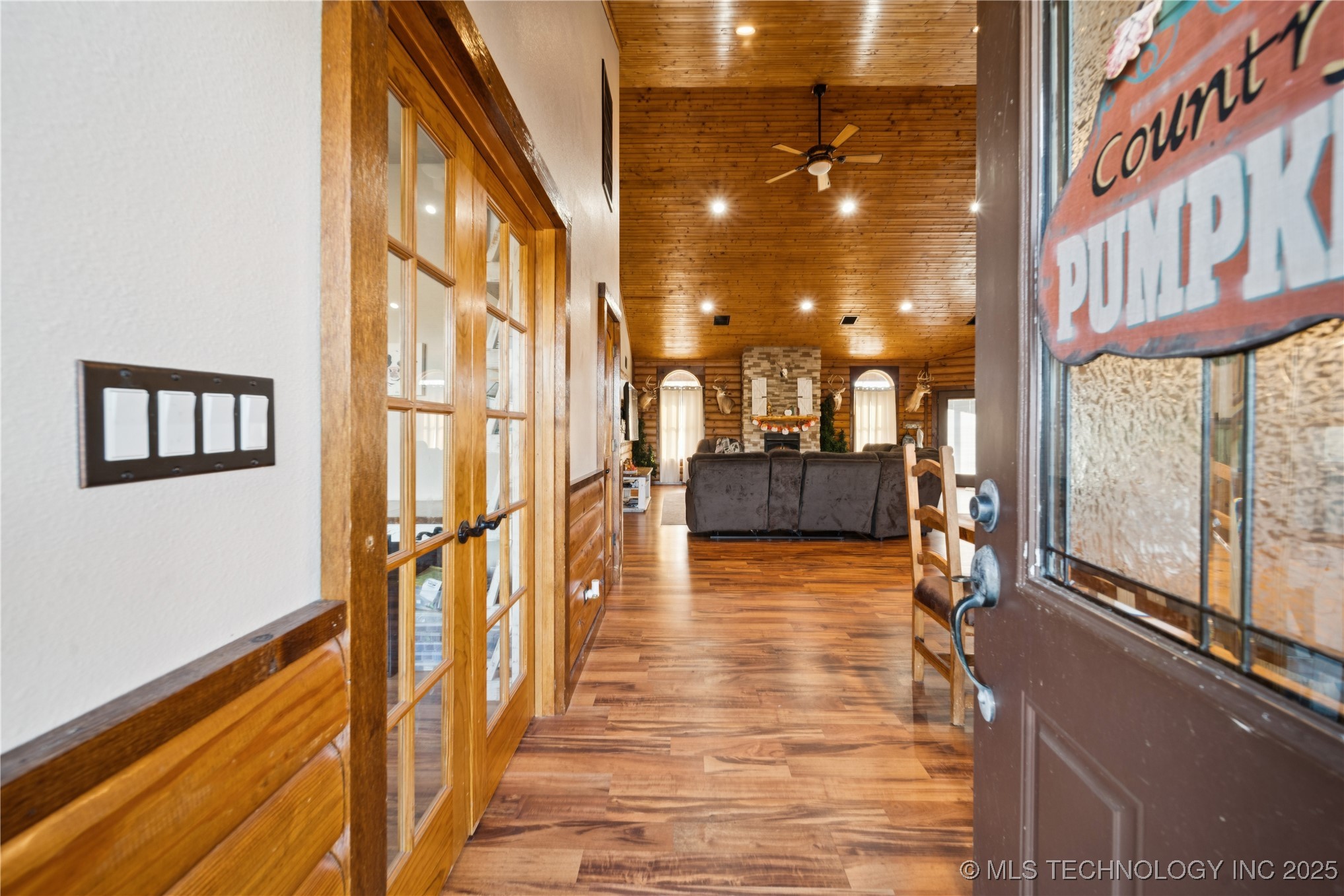 19300 E 590 Road Property Photo 7