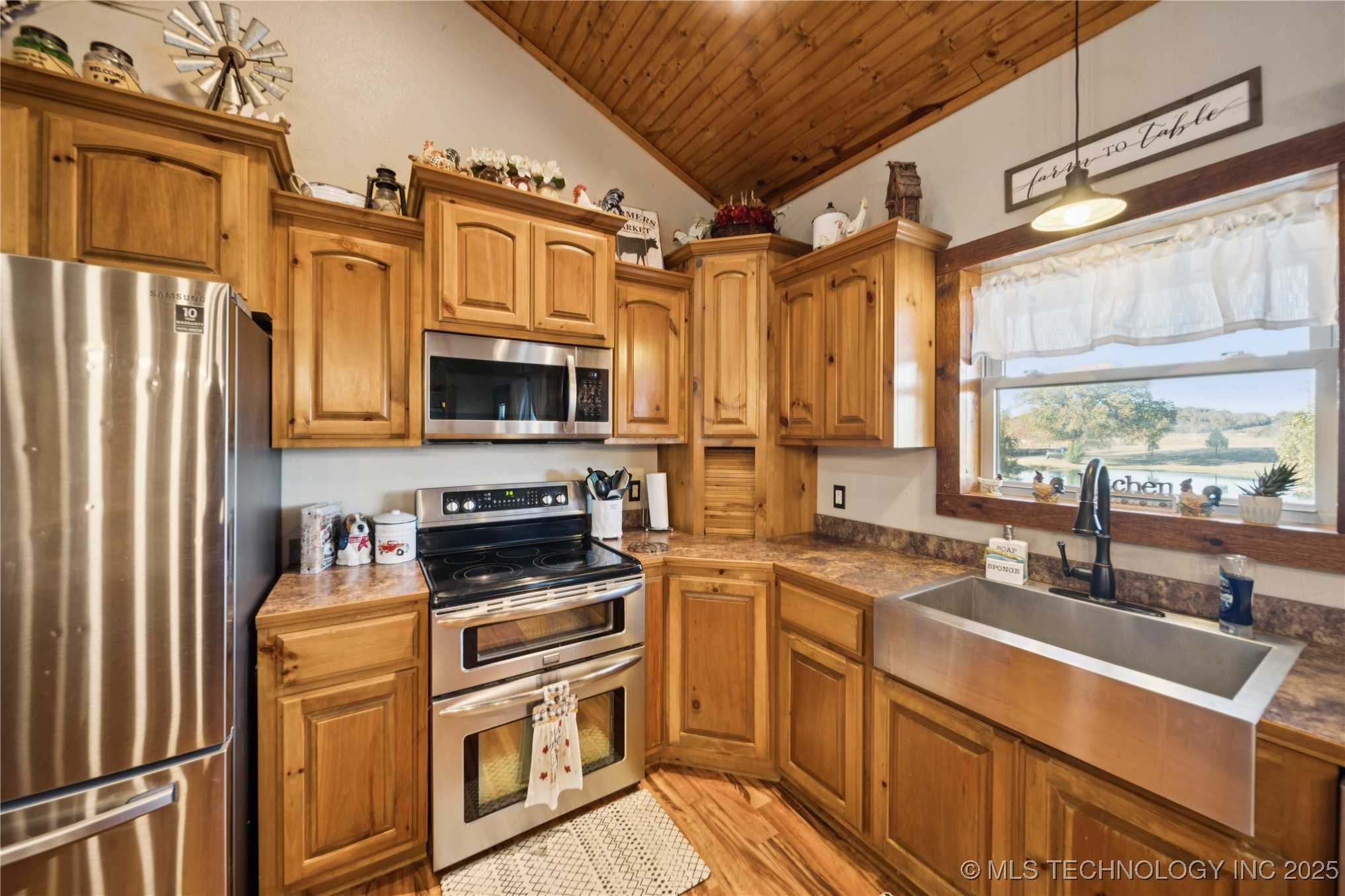 19300 E 590 Road Property Photo 17