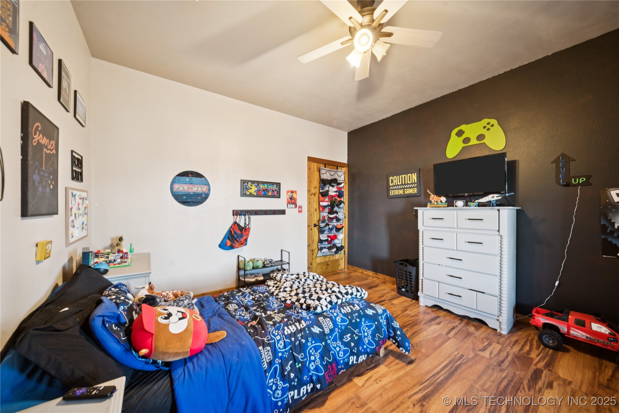 19300 E 590 Road Property Photo 23