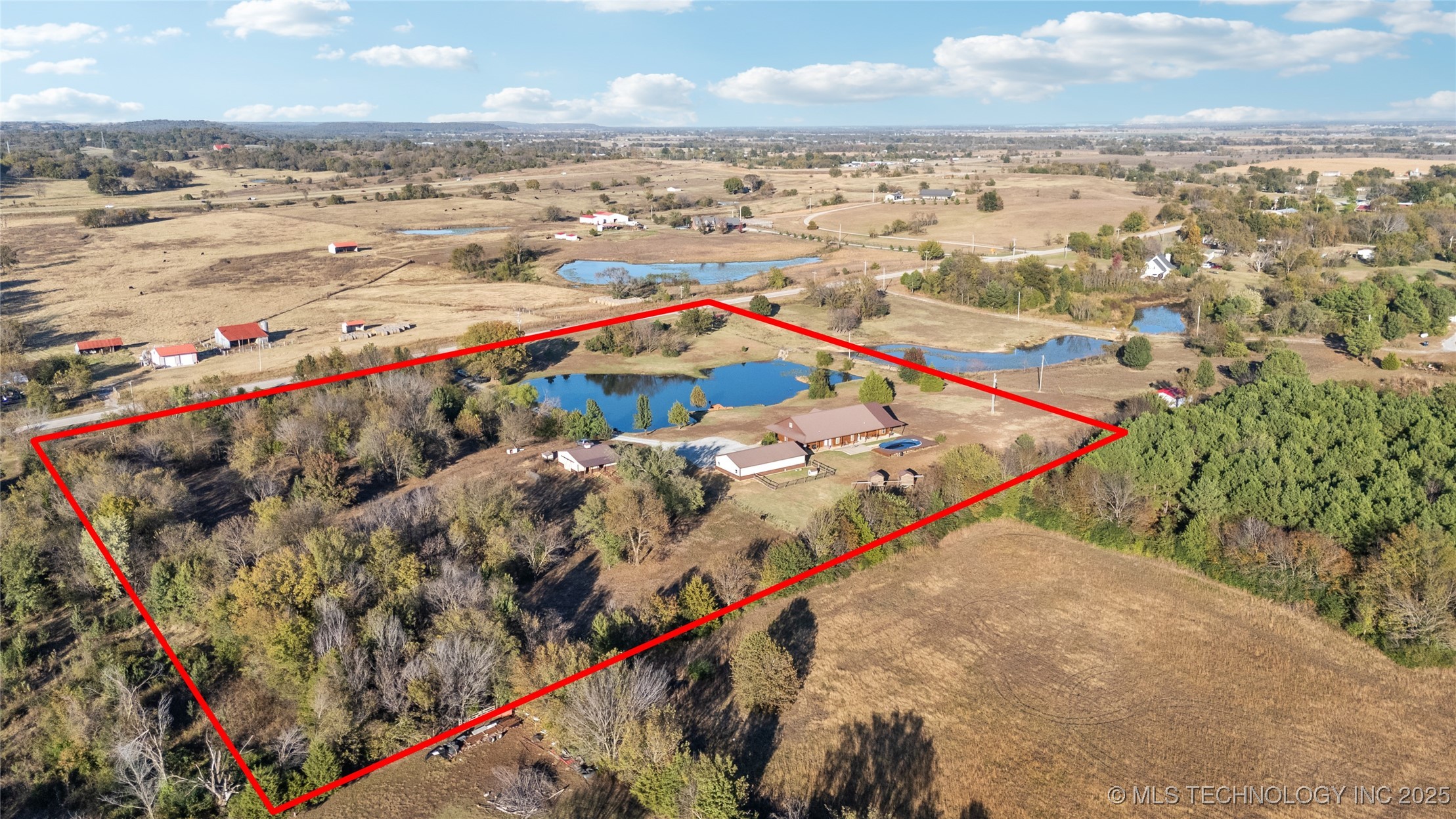 19300 E 590 Road Property Photo 42