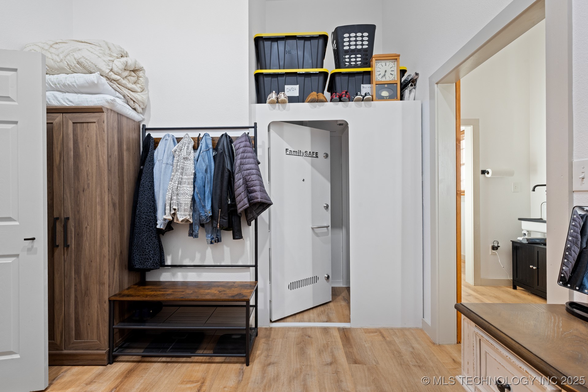 986 N 4430 Road Property Photo 41