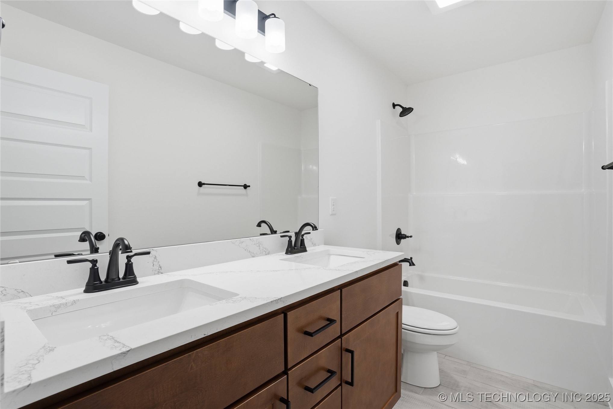 2069 E 130th Street S Property Photo 27