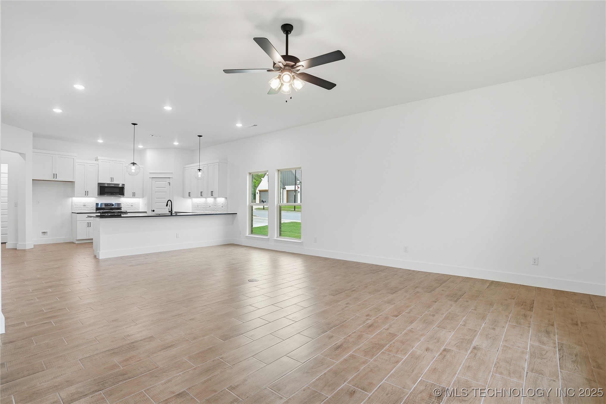 2124 E 128th Place S Property Photo 14