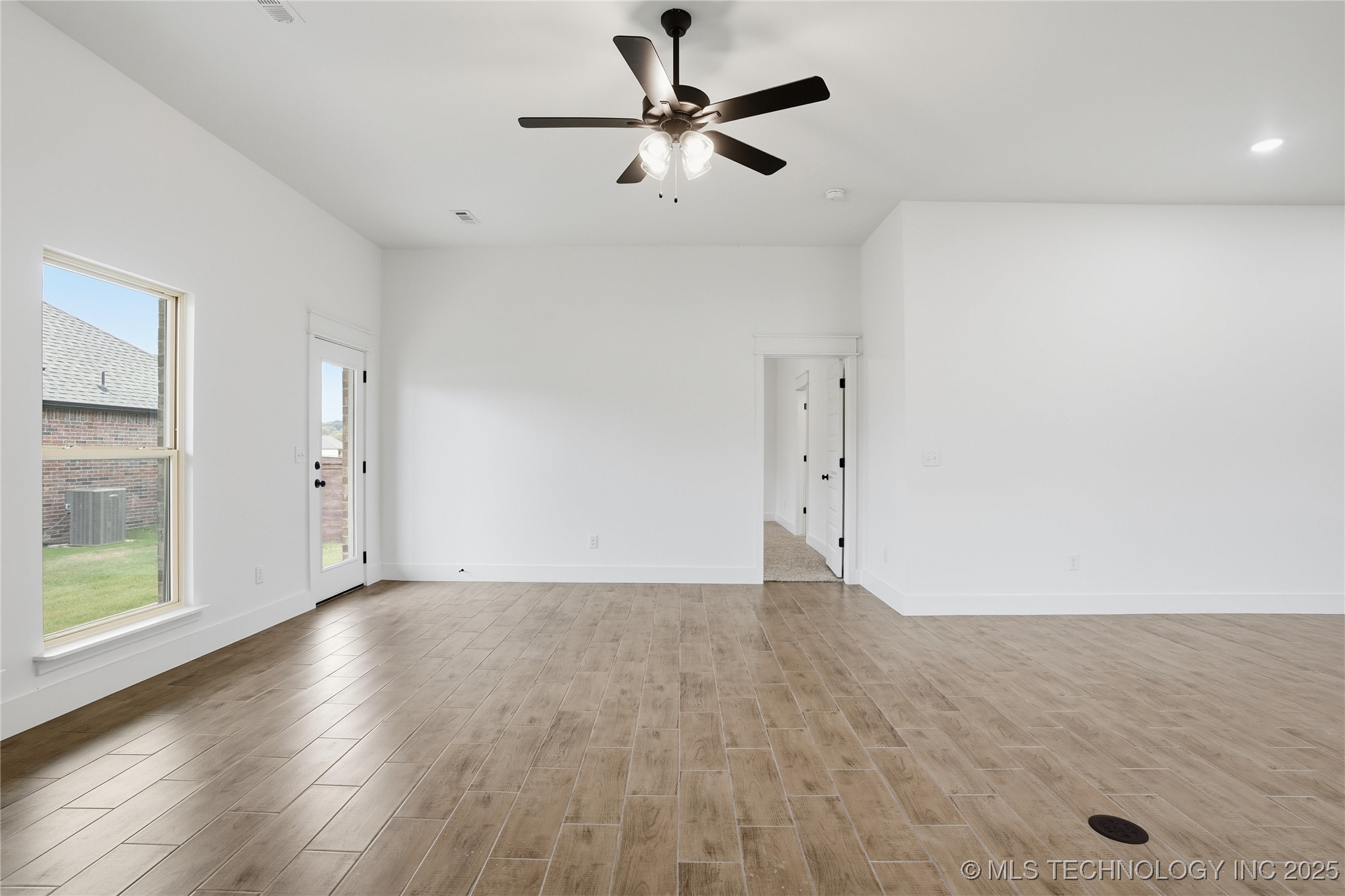 2124 E 128th Place S Property Photo 16