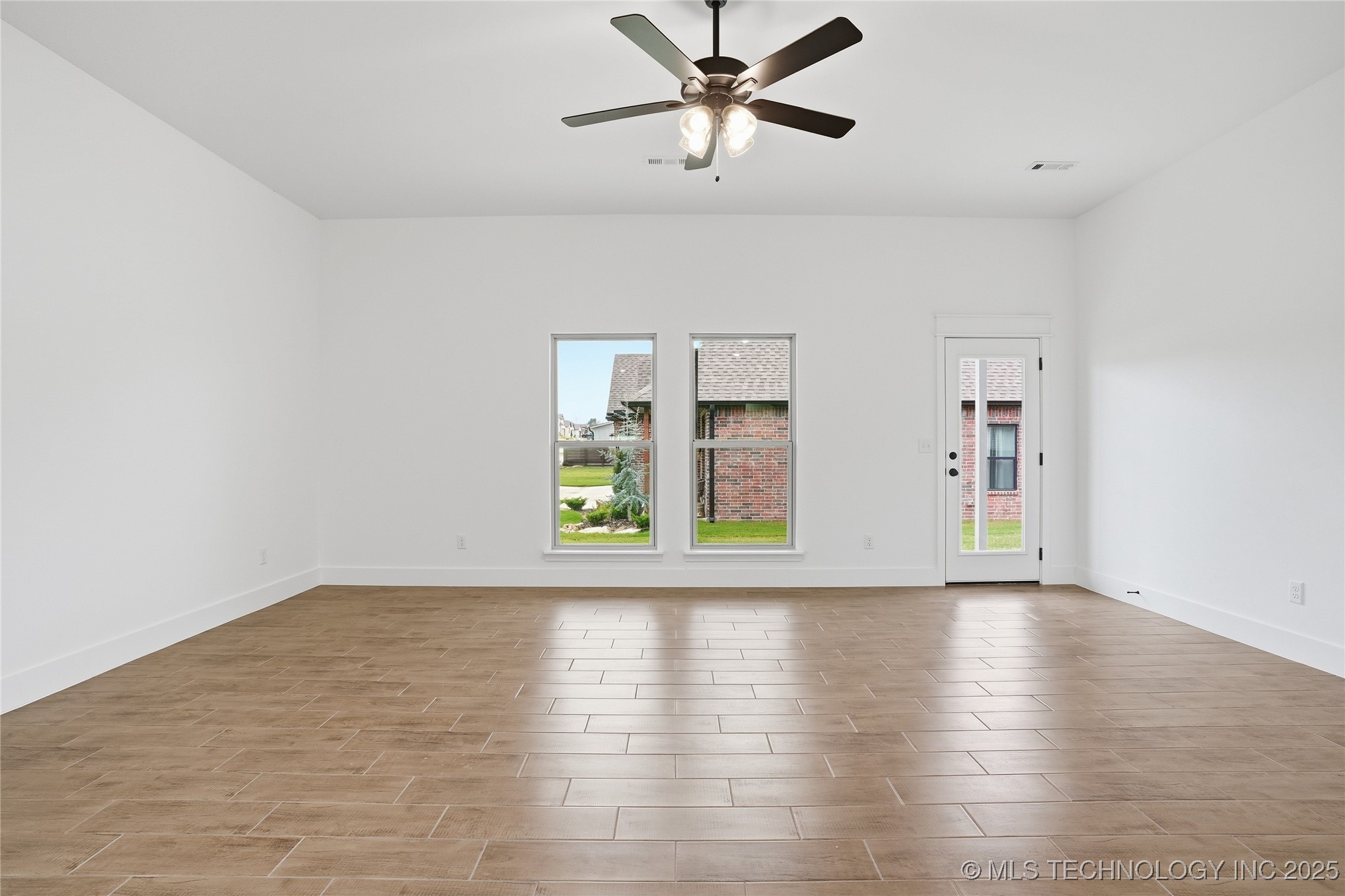 2124 E 128th Place S Property Photo 17