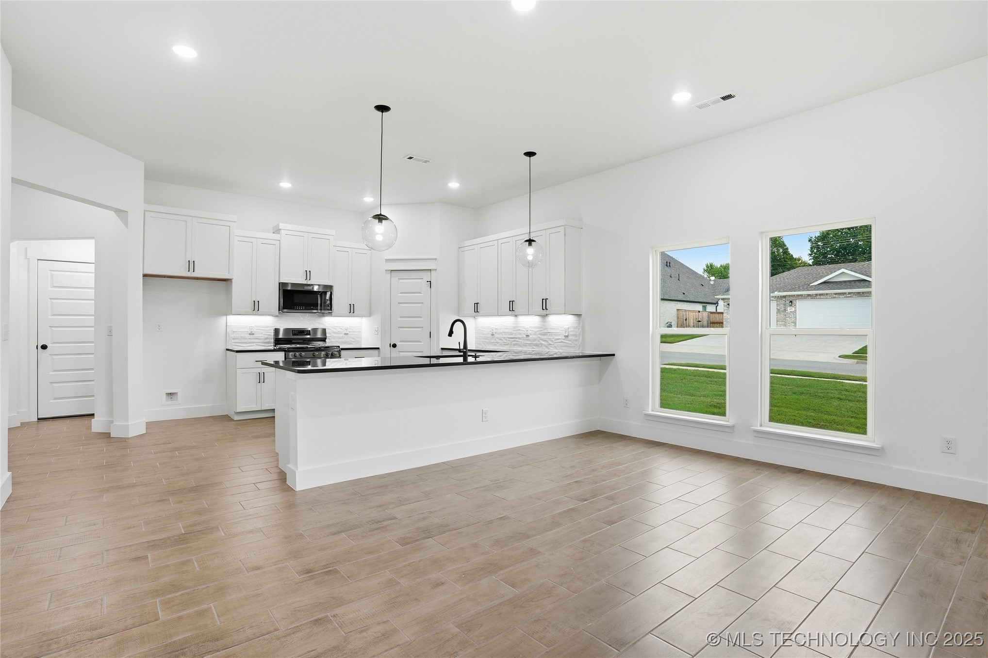 2124 E 128th Place S Property Photo 19