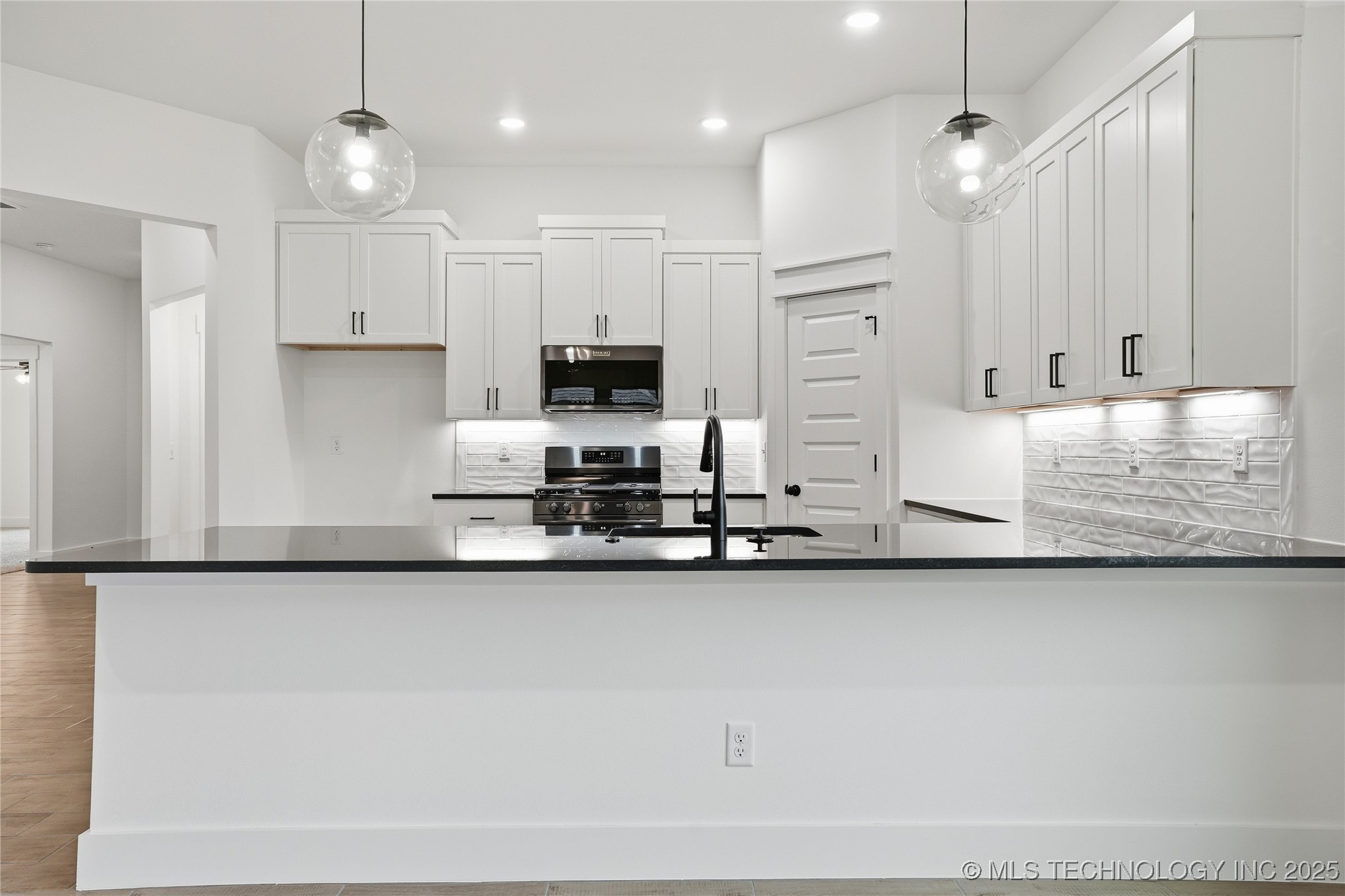 2124 E 128th Place S Property Photo 20