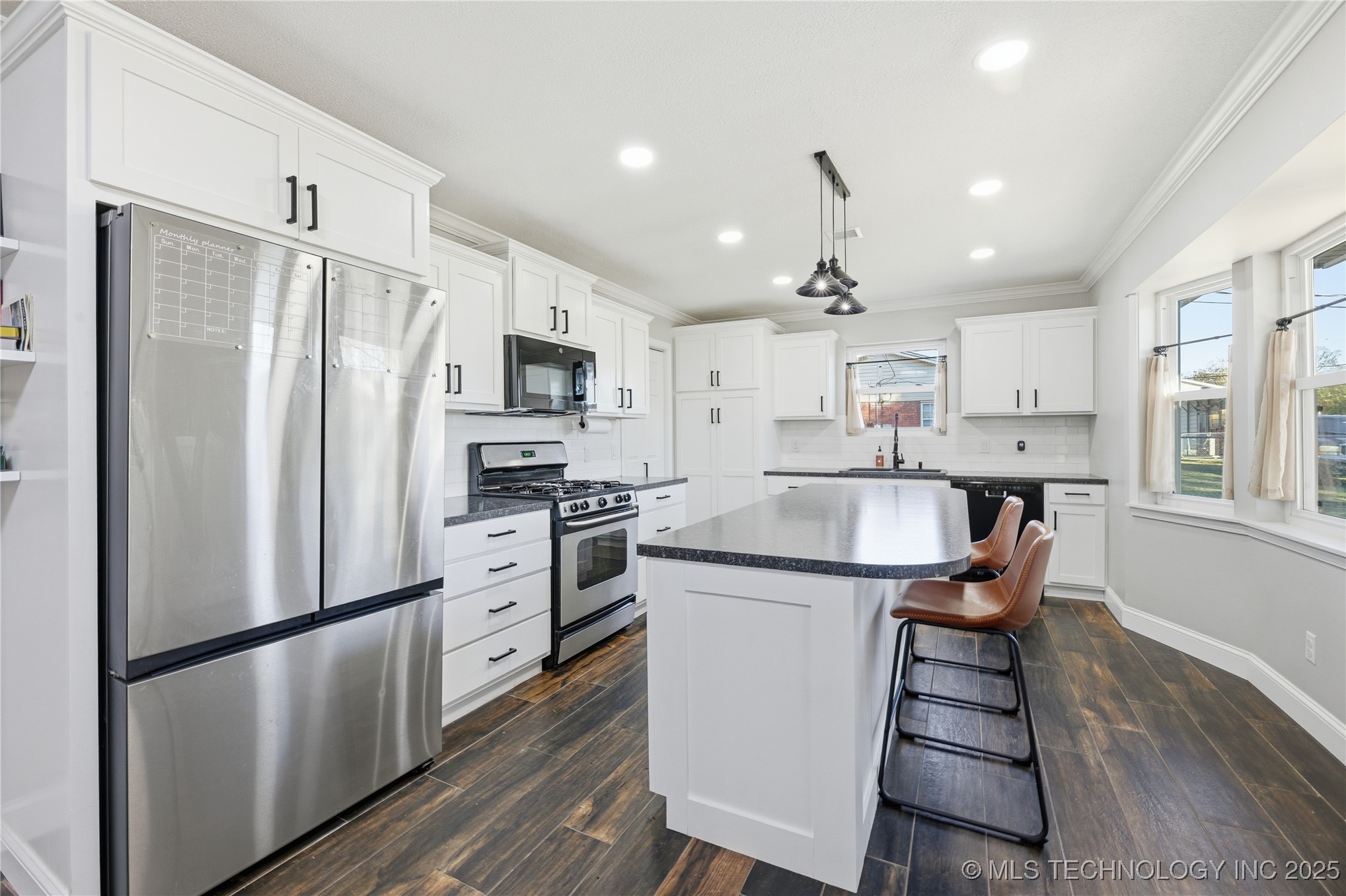 17215 S 91st East Avenue Property Photo 6