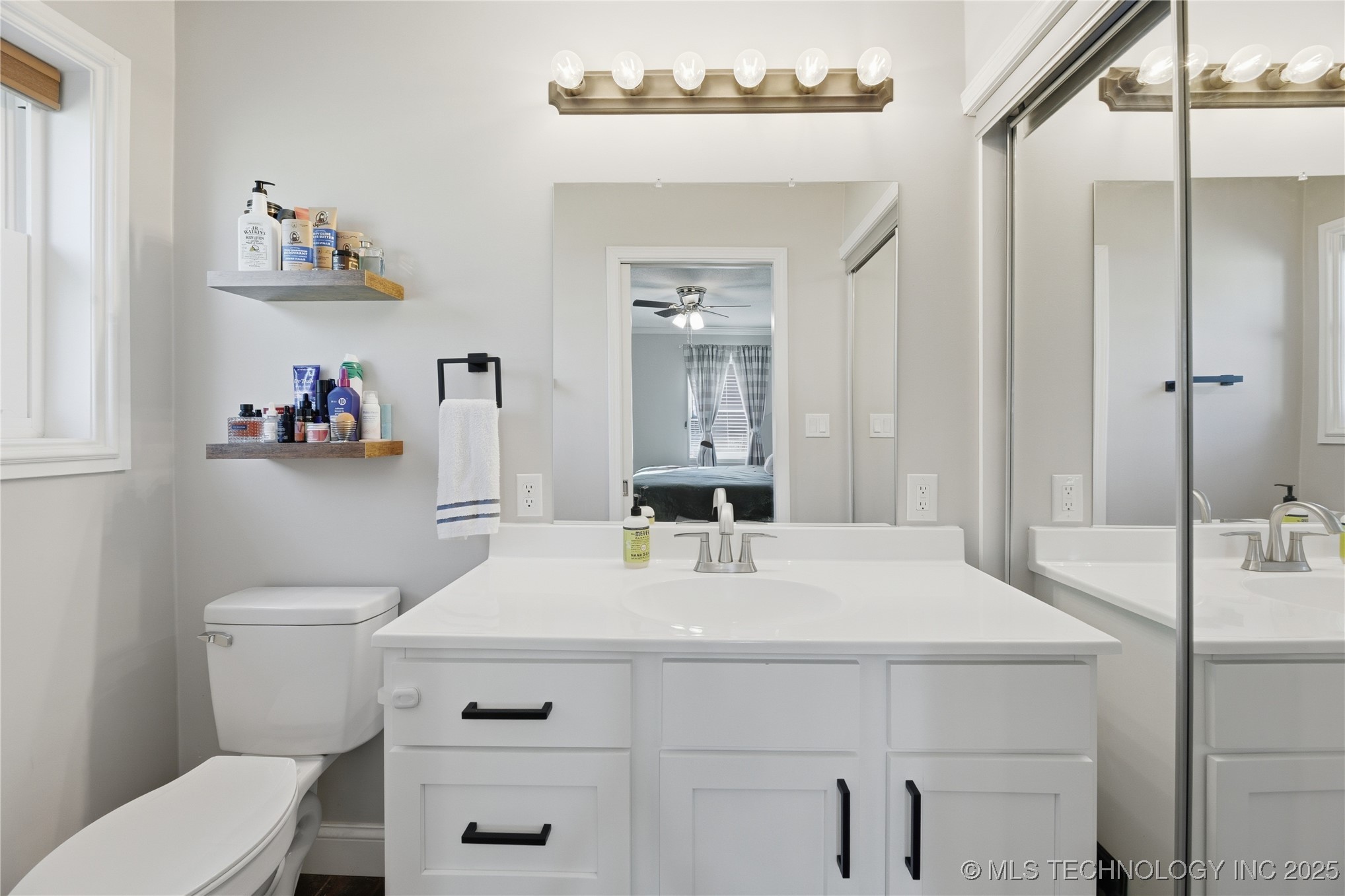 17215 S 91st East Avenue Property Photo 14