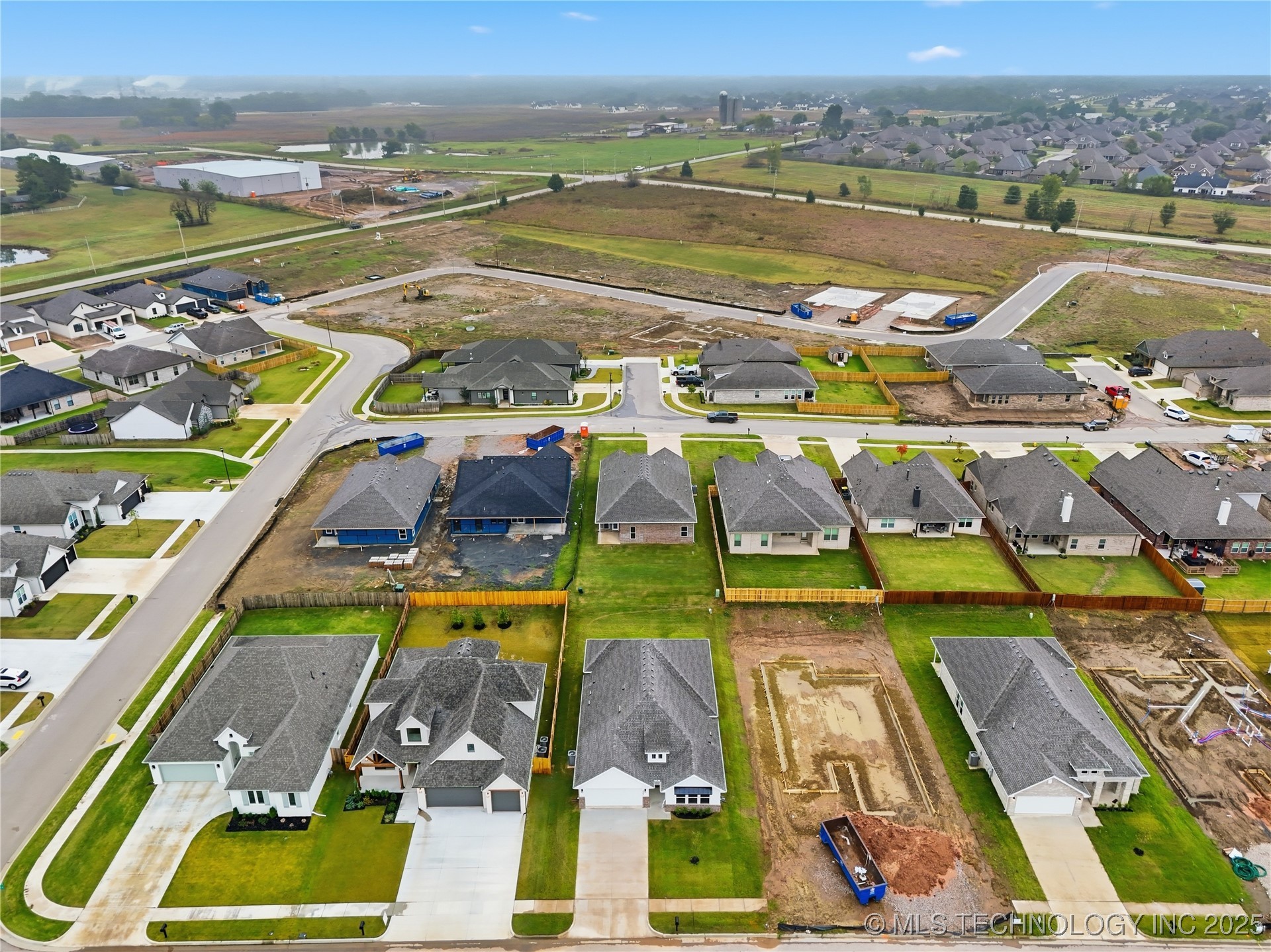 2068 E 129th Place S Property Photo 4