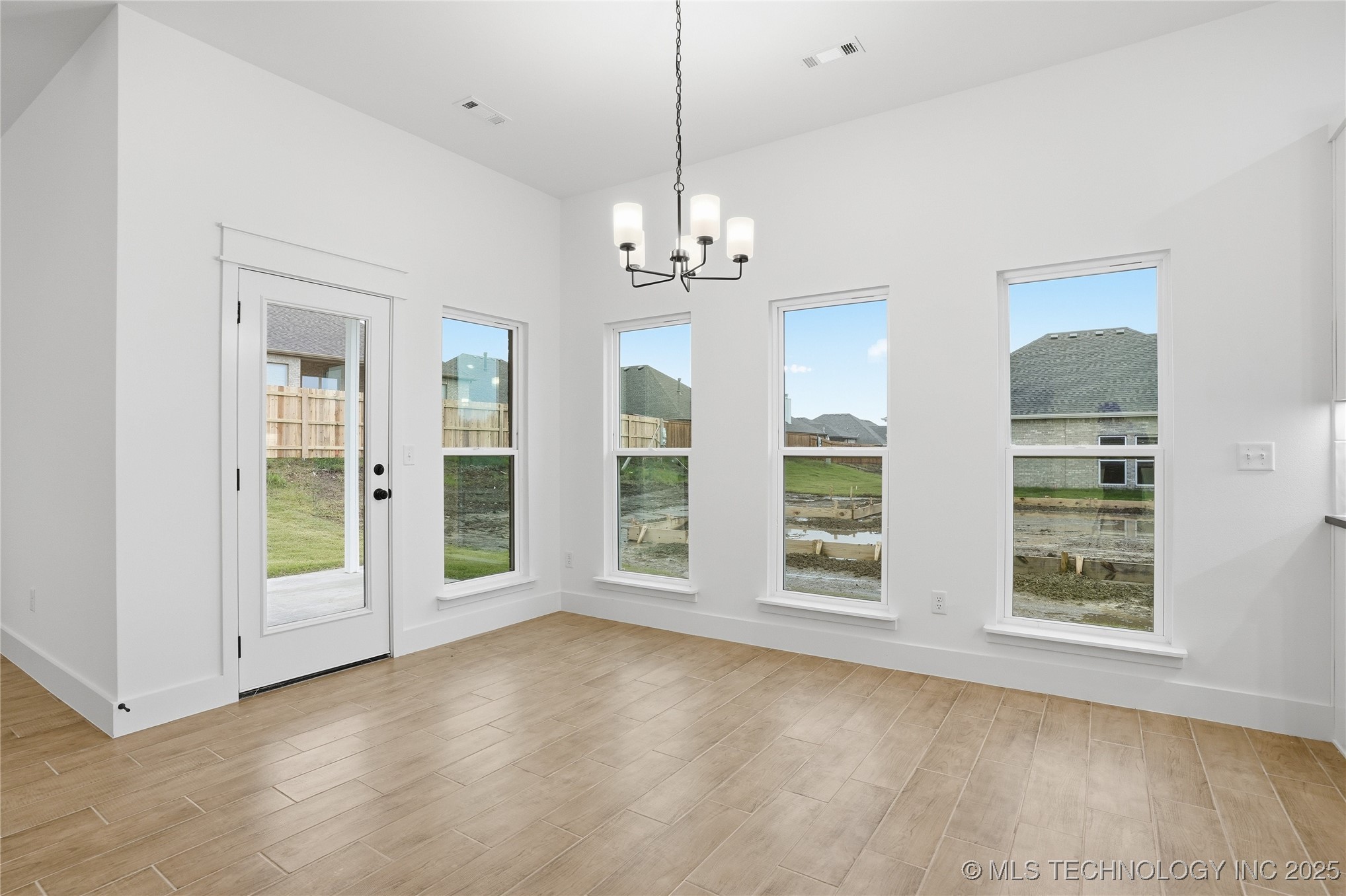 2068 E 129th Place S Property Photo 17