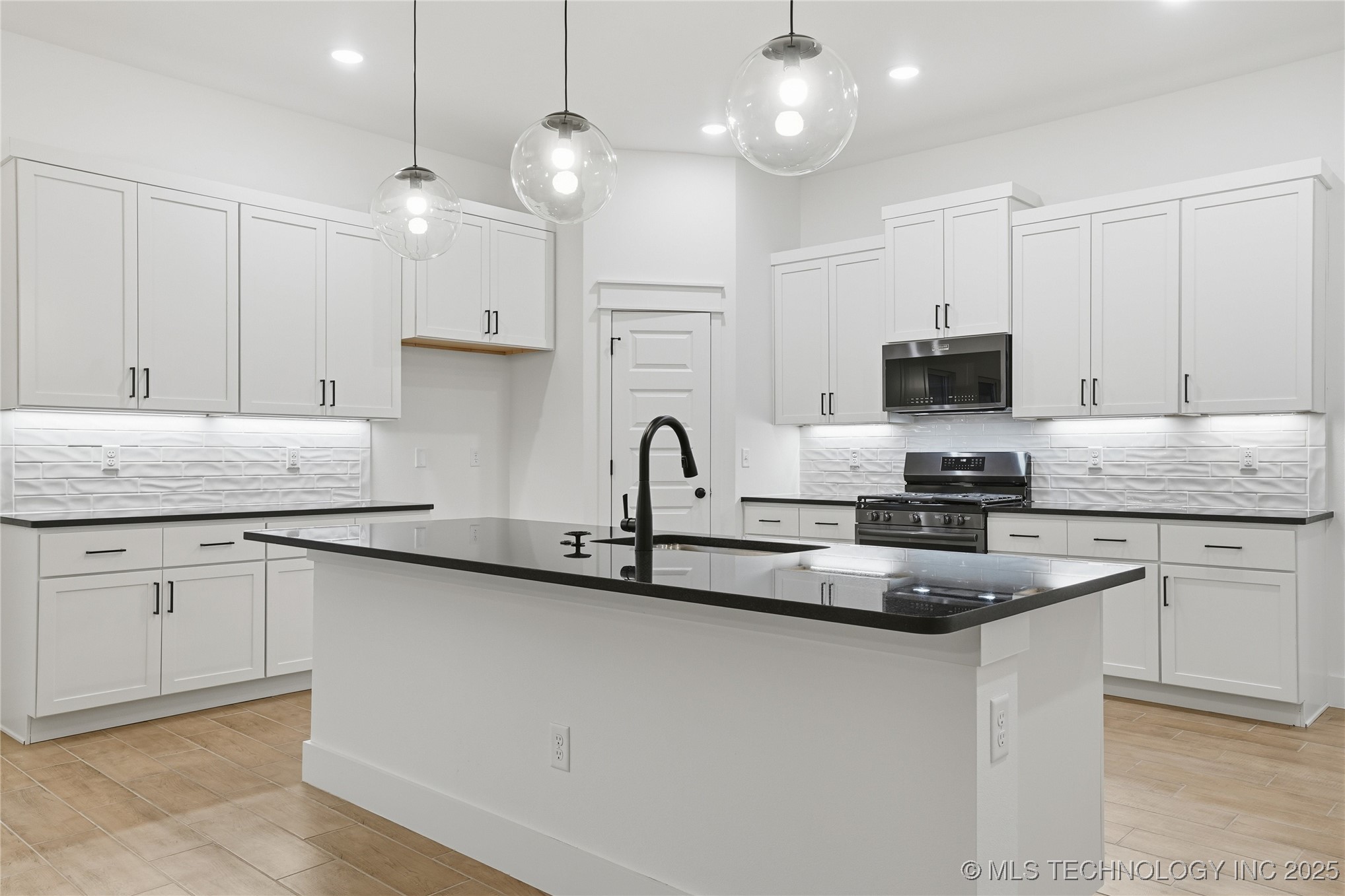 2068 E 129th Place S Property Photo 22