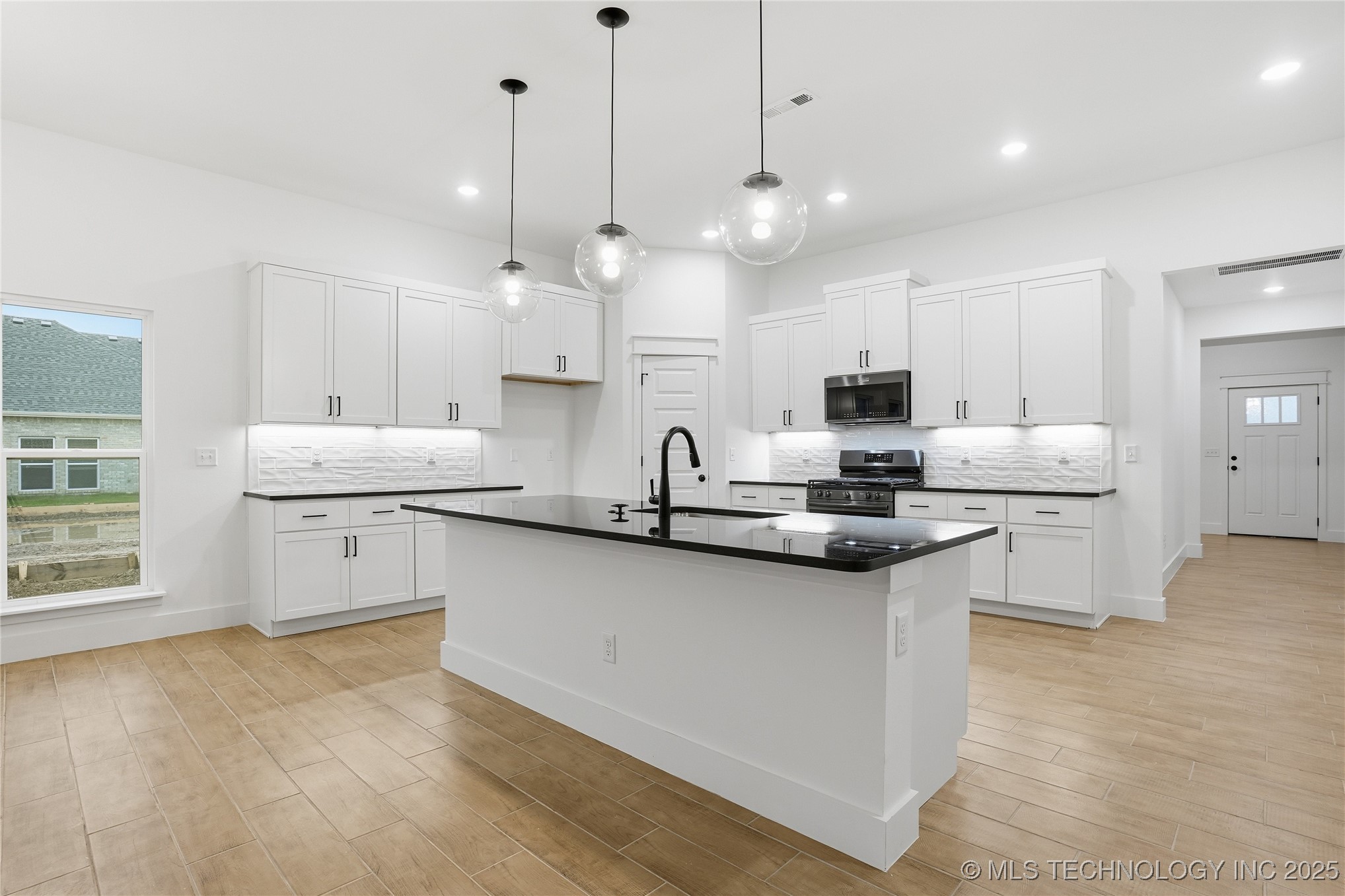 2068 E 129th Place S Property Photo 23