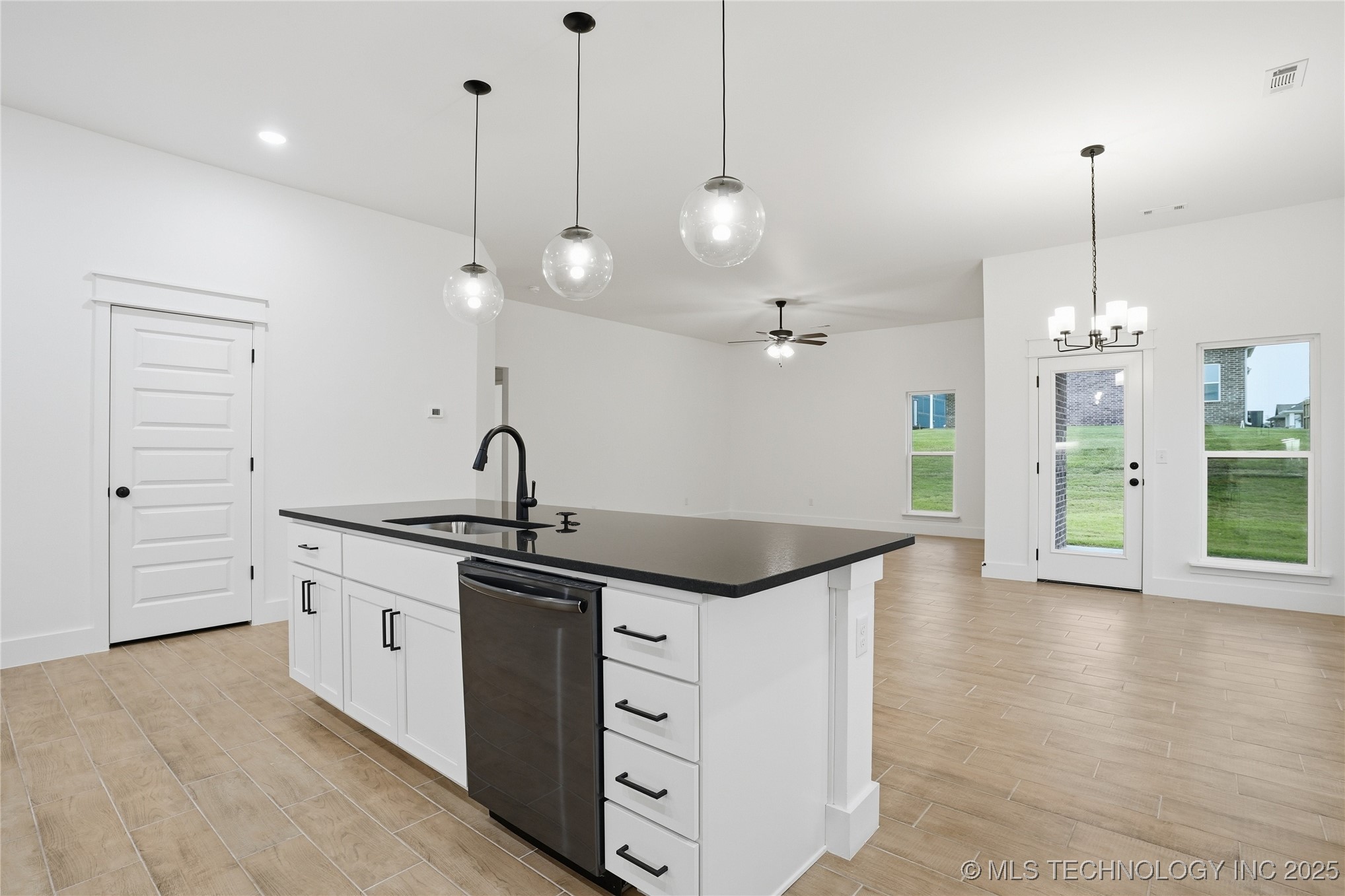 2068 E 129th Place S Property Photo 24