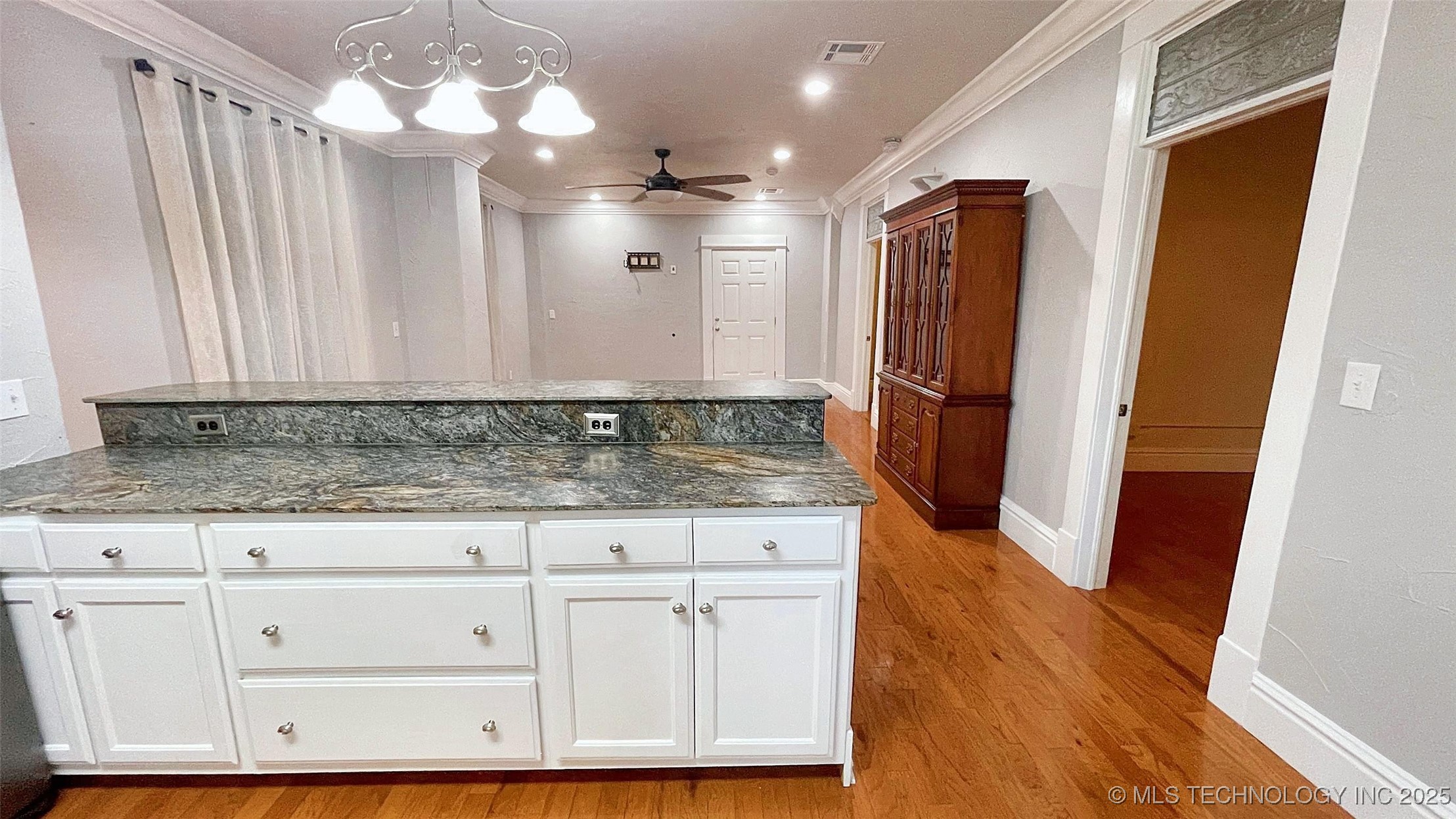 415 N Muskogee Avenue Property Photo 10