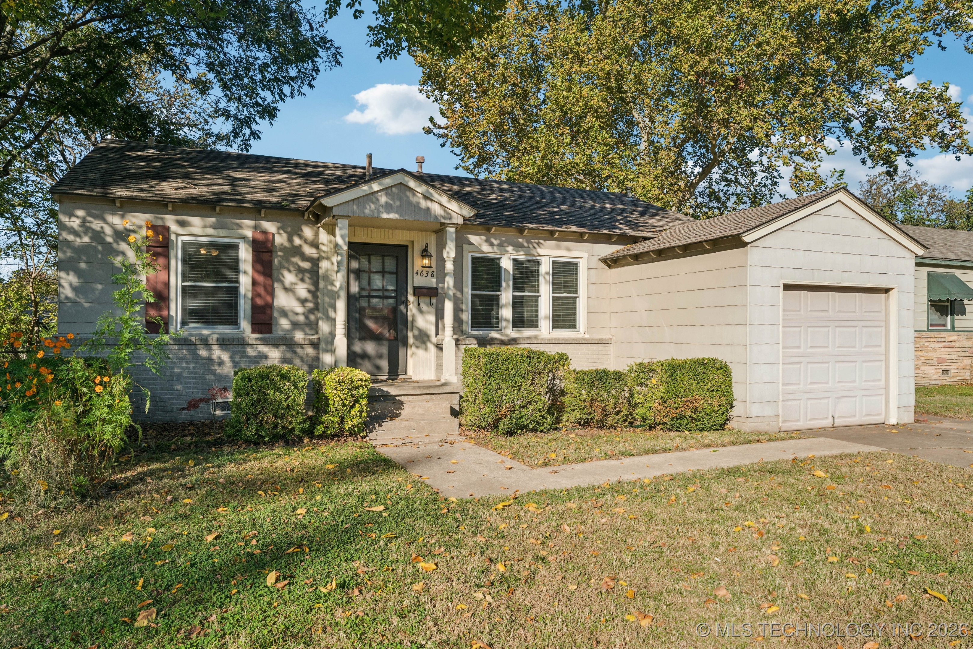 4638 S Rockford Avenue Property Photo 2