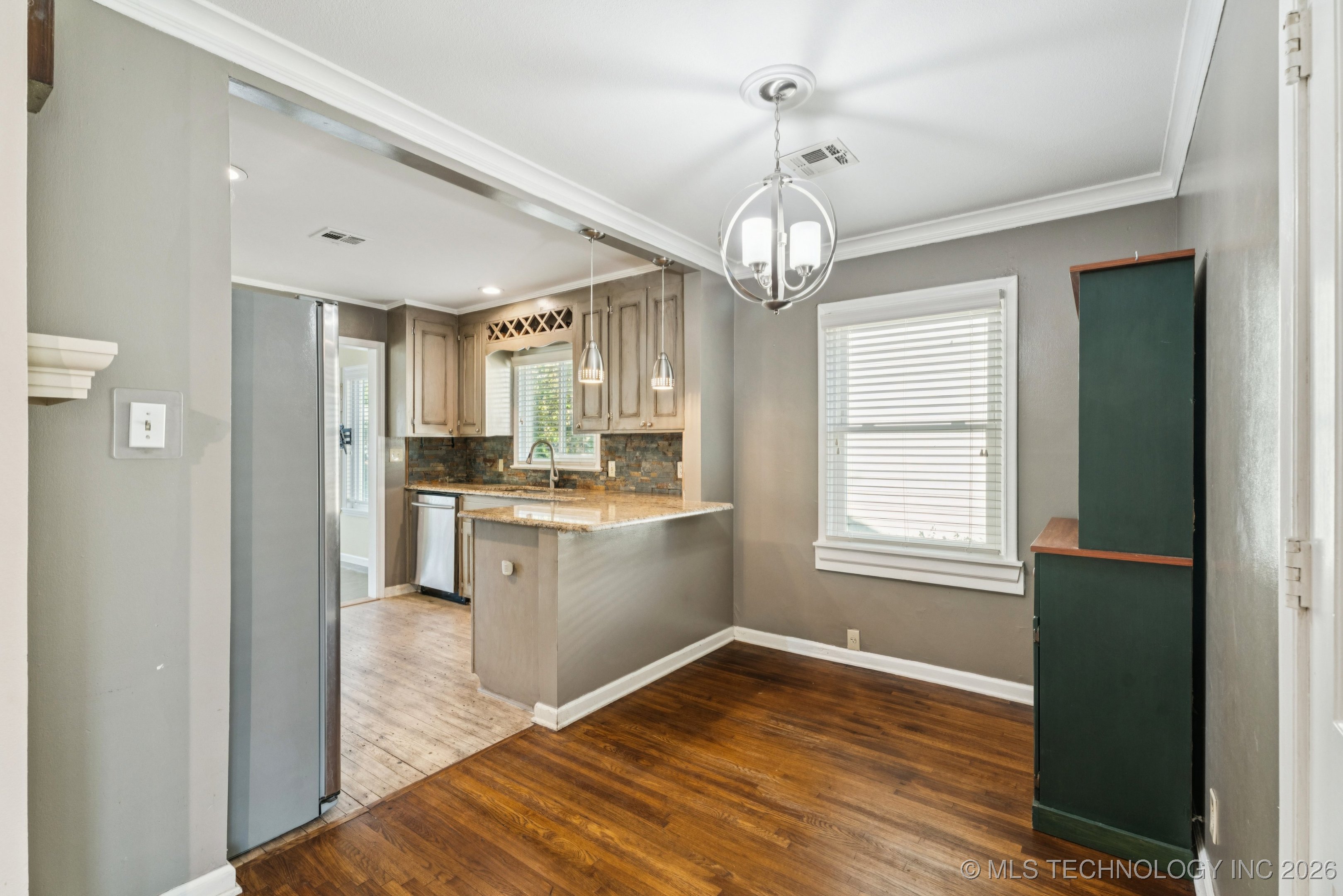 4638 S Rockford Avenue Property Photo 7