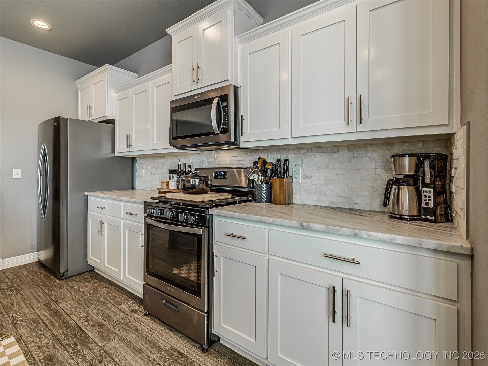 1415 E Jasper Place Property Photo 13