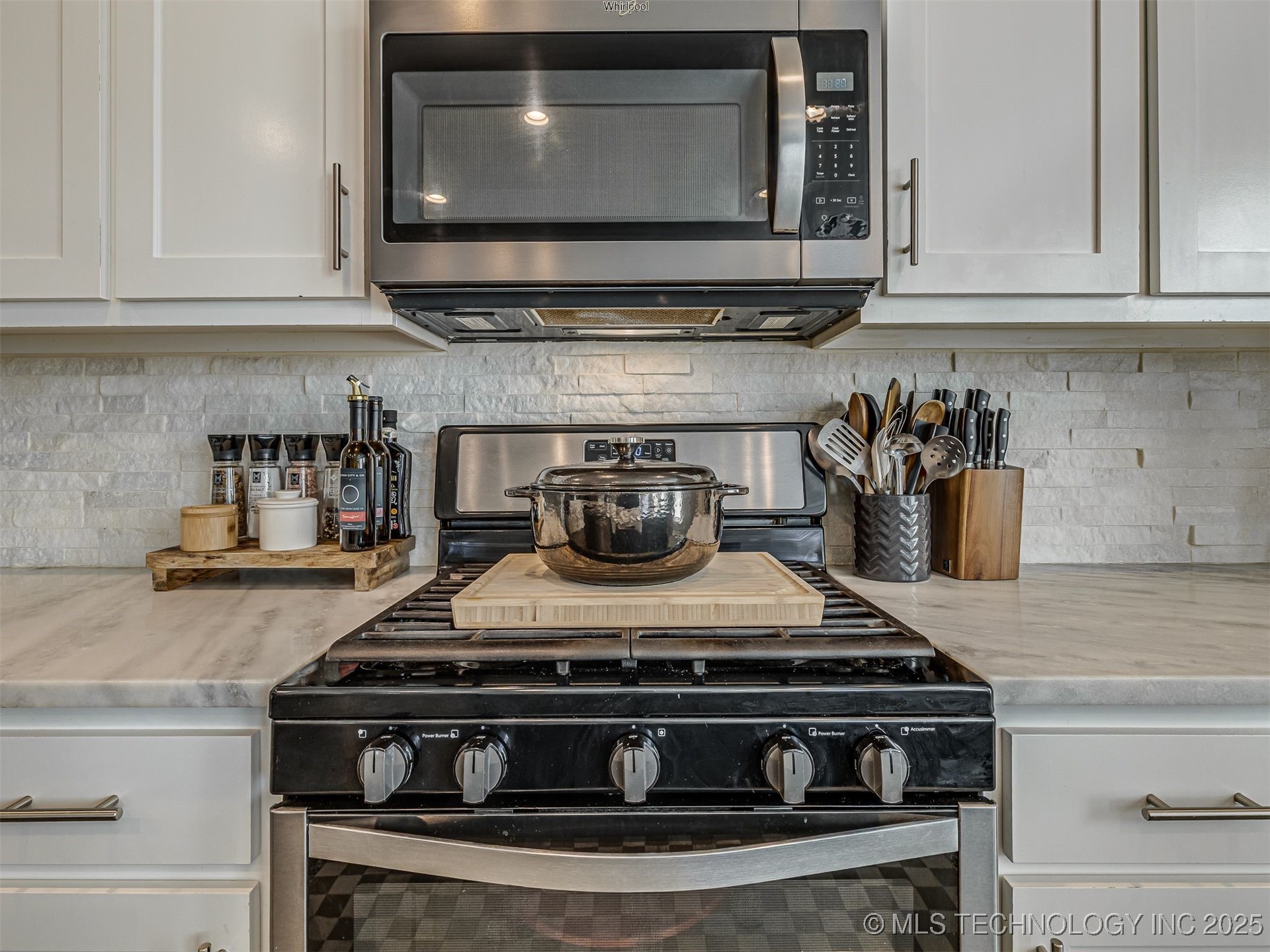 1415 E Jasper Place Property Photo 14