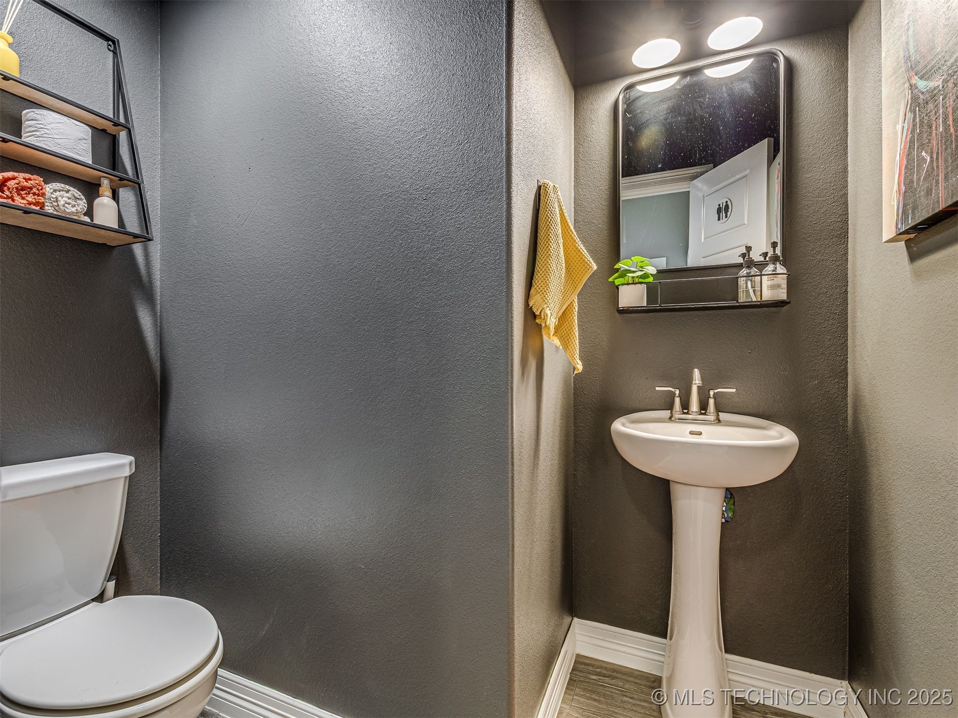 1415 E Jasper Place Property Photo 32