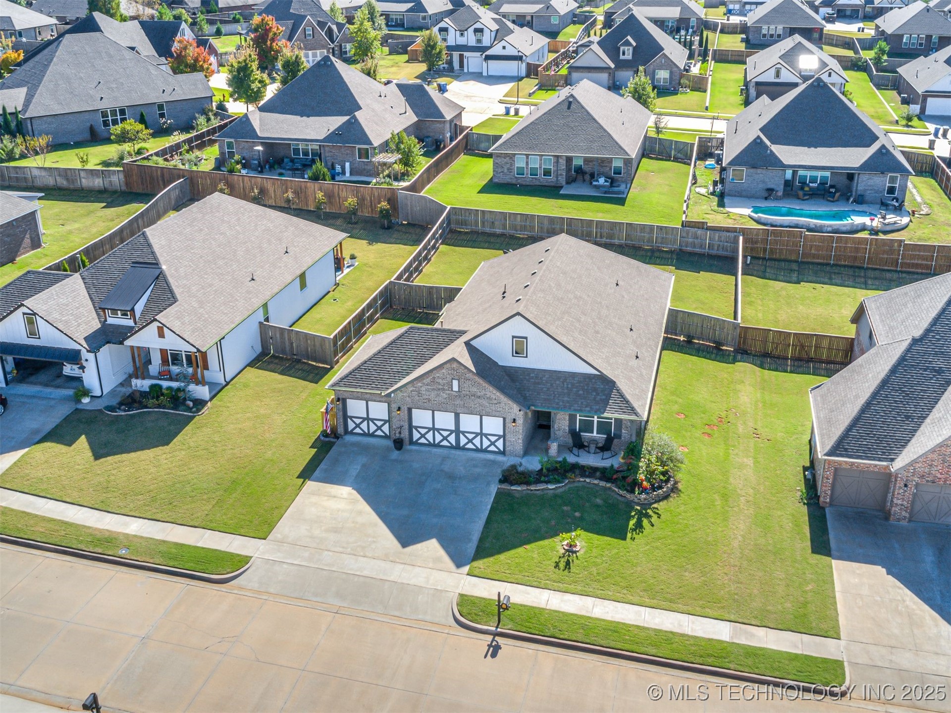 1415 E Jasper Place Property Photo 43