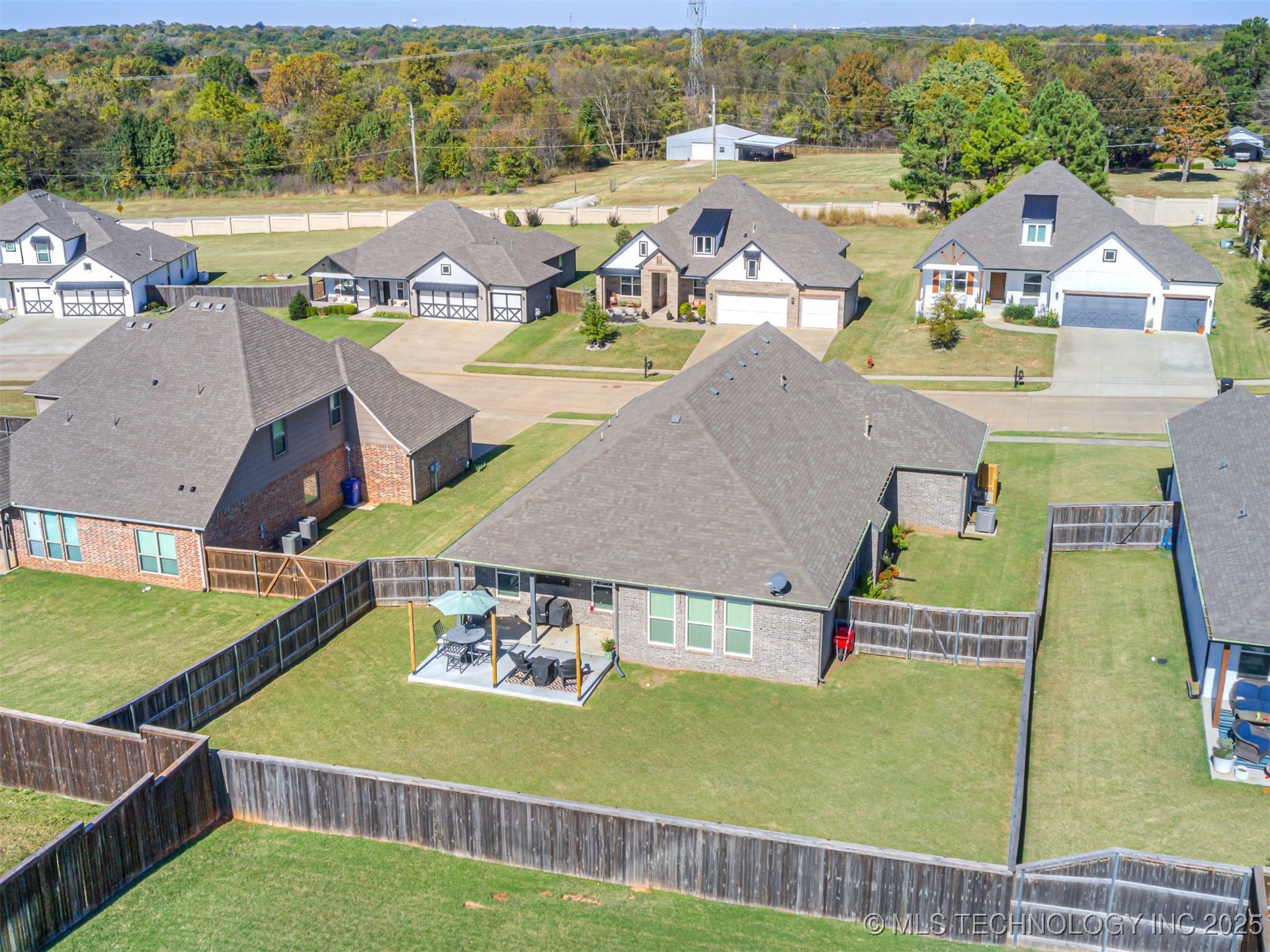 1415 E Jasper Place Property Photo 45