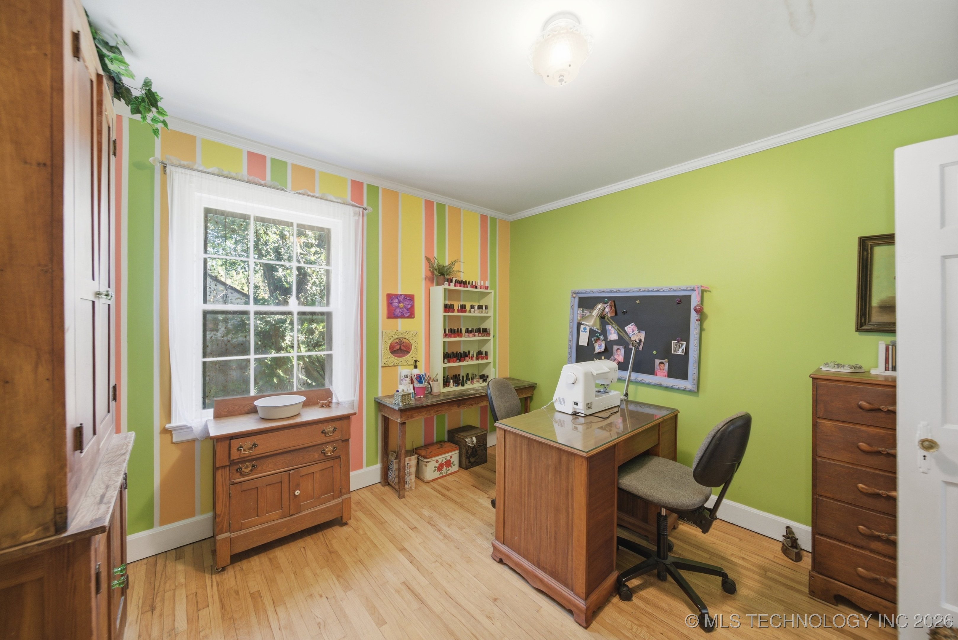 401 E College Street Property Photo 15