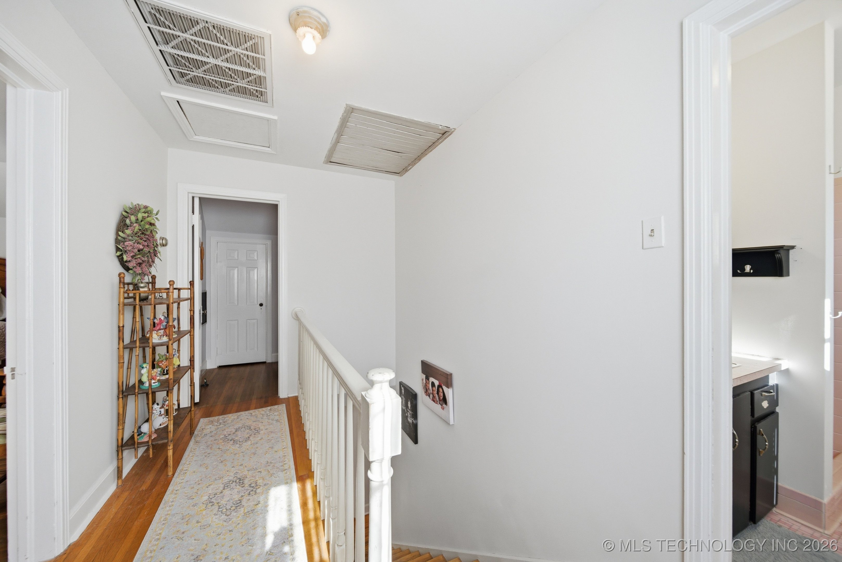 401 E College Street Property Photo 20