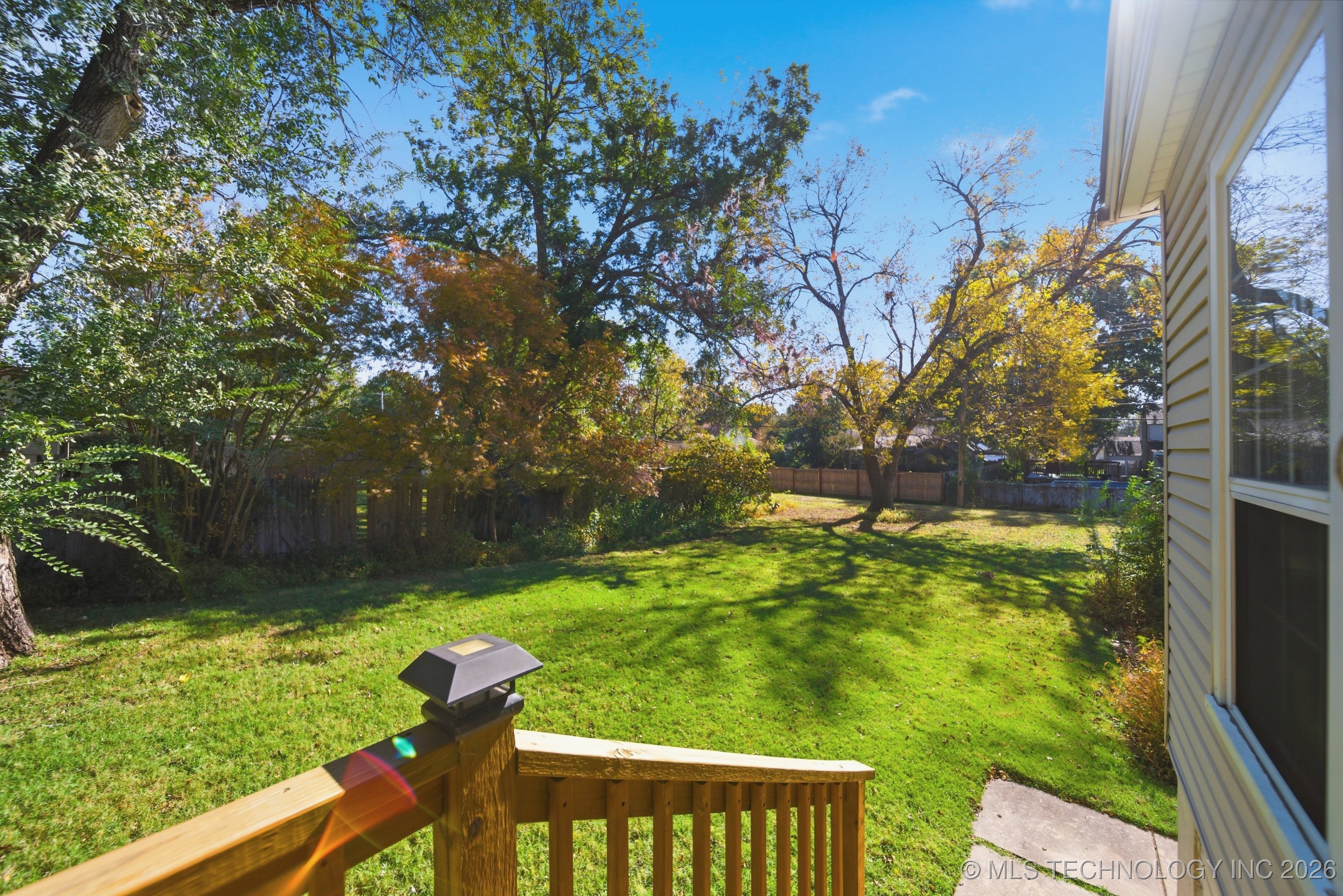 401 E College Street Property Photo 30