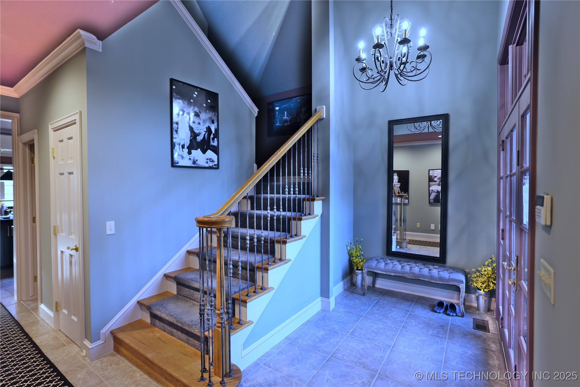 9327 S Jamestown Avenue Property Photo 4