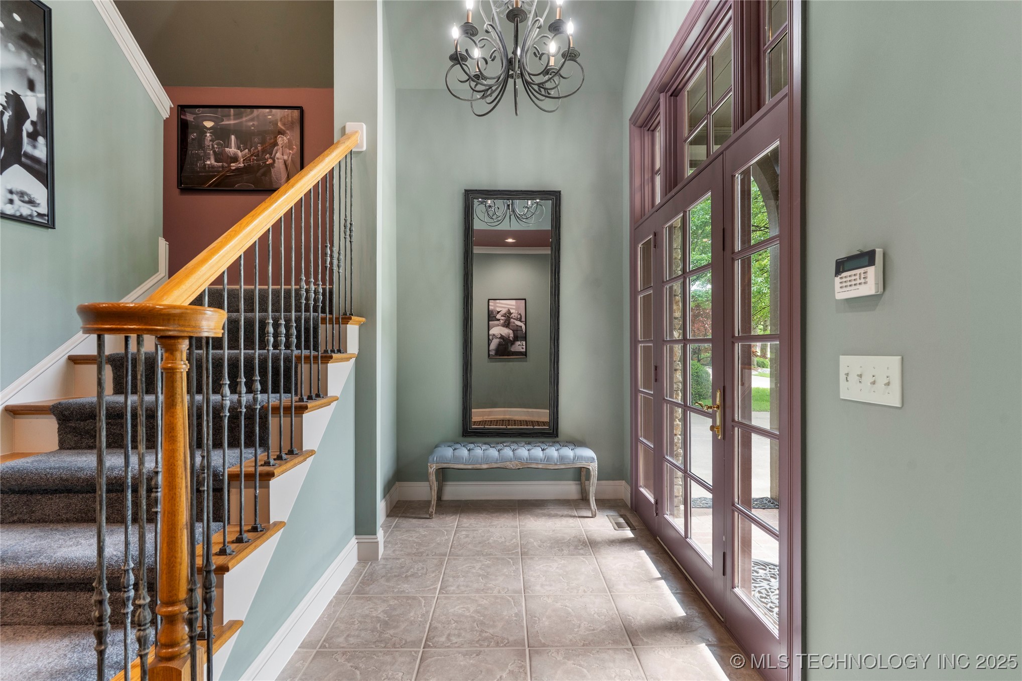 9327 S Jamestown Avenue Property Photo 5