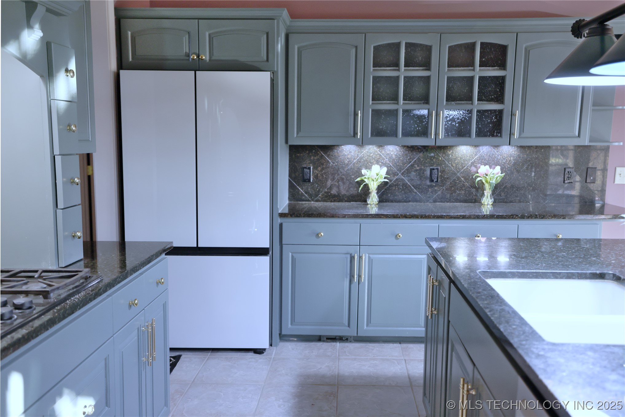 9327 S Jamestown Avenue Property Photo 16