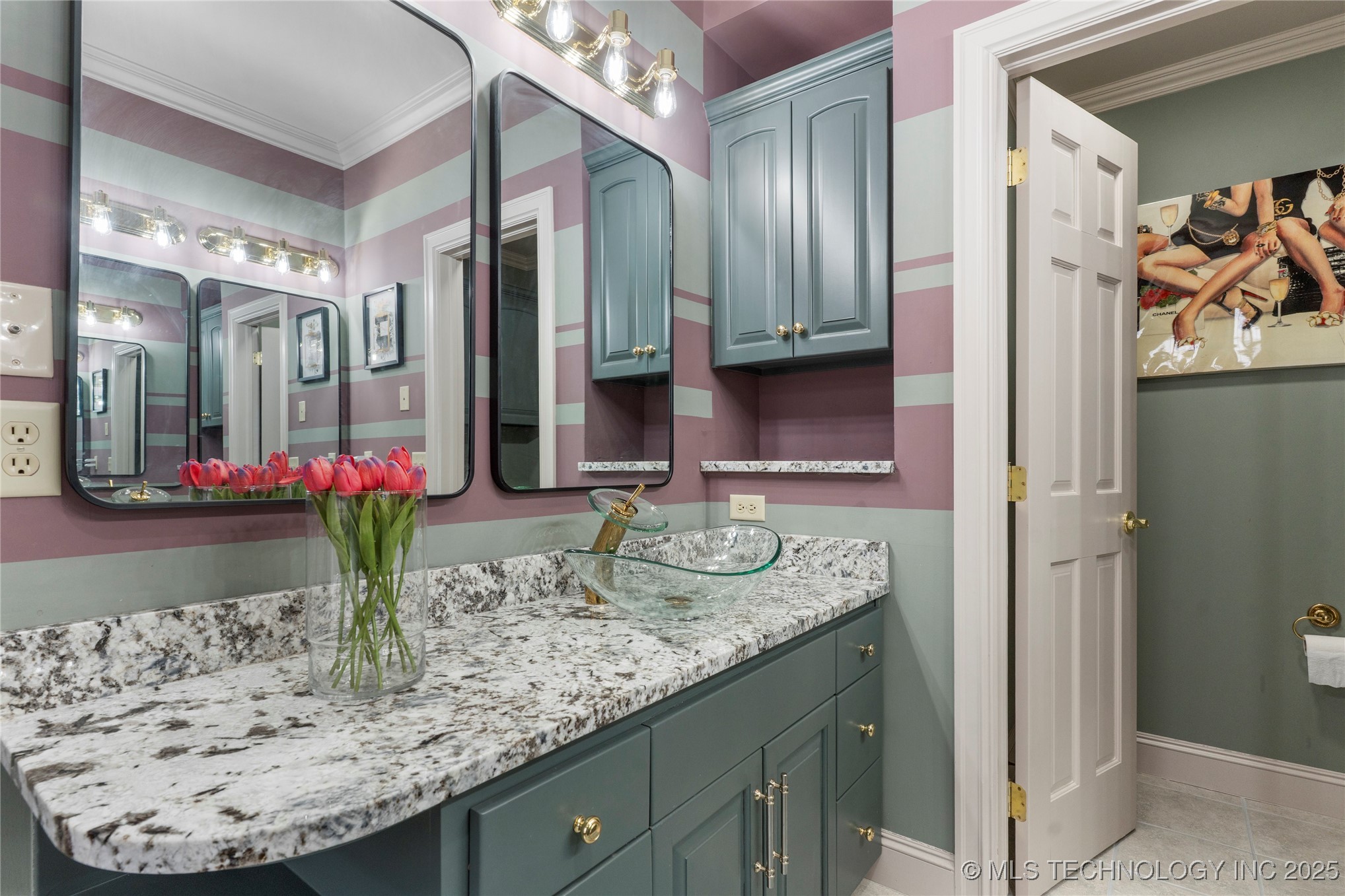 9327 S Jamestown Avenue Property Photo 25