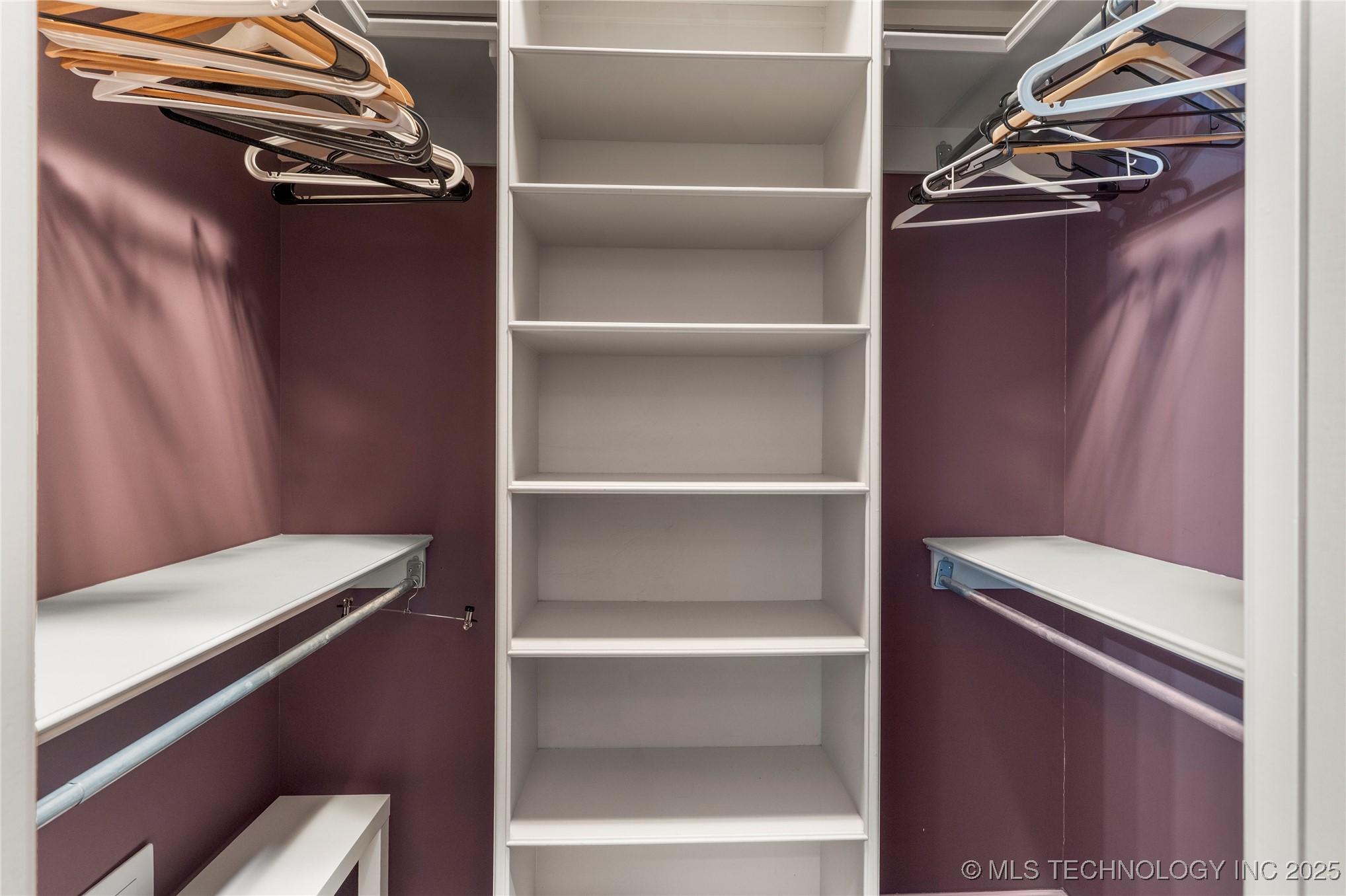 9327 S Jamestown Avenue Property Photo 31