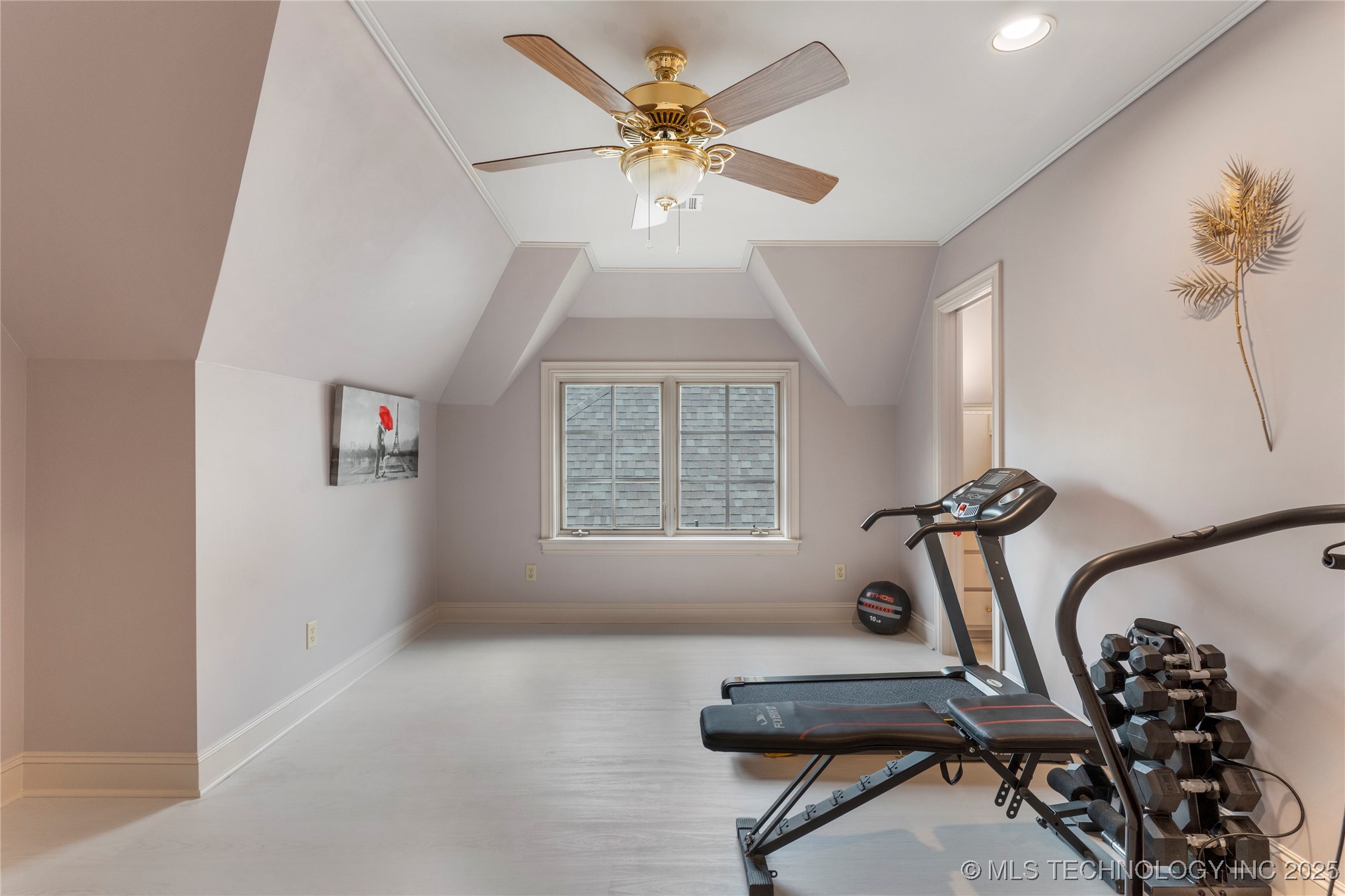 9327 S Jamestown Avenue Property Photo 35