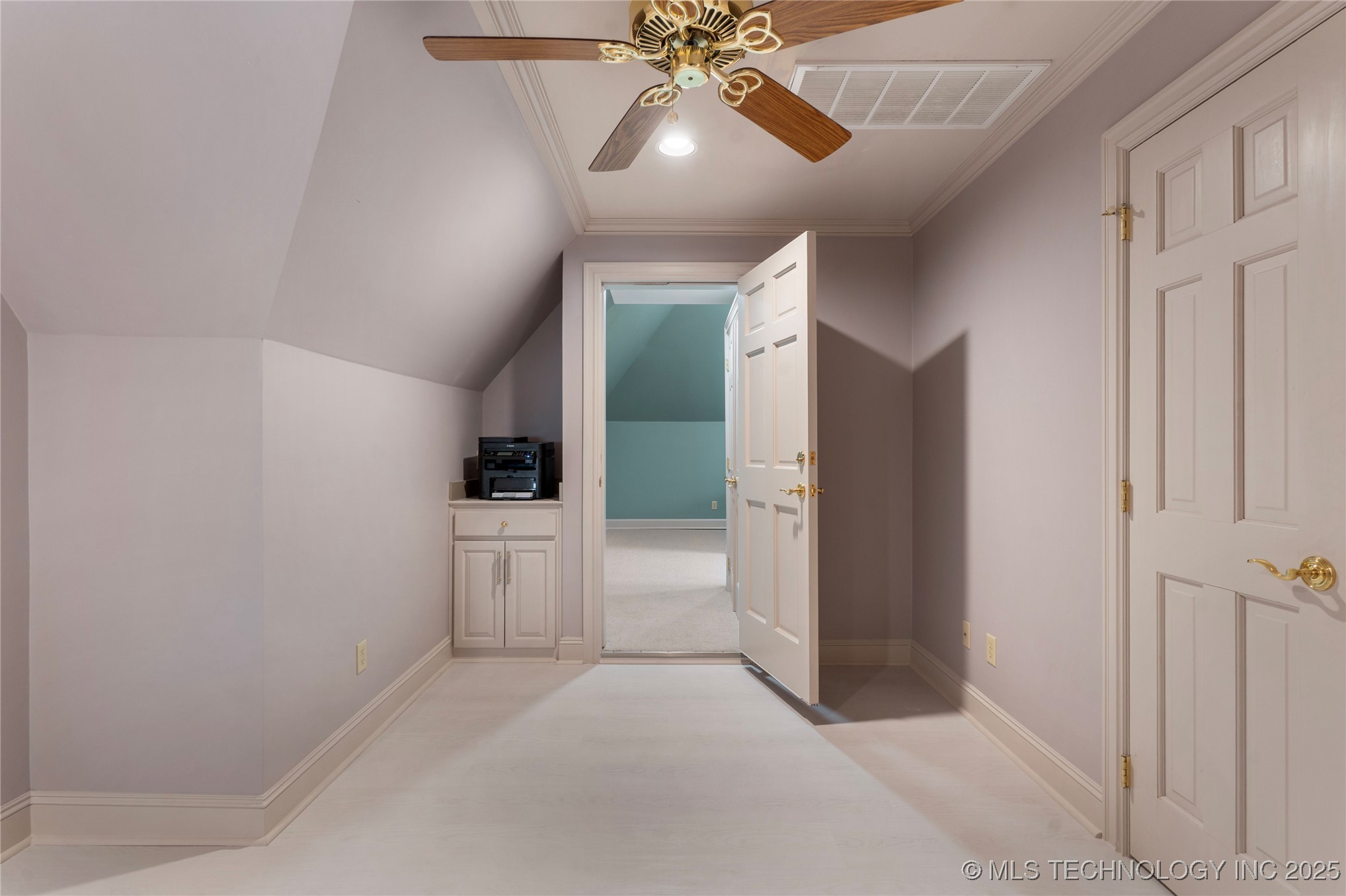 9327 S Jamestown Avenue Property Photo 41