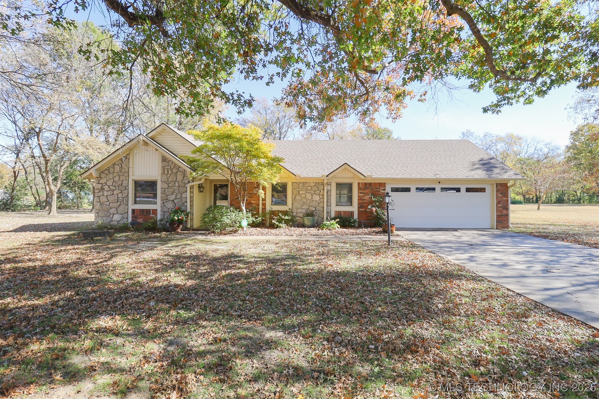 7401 S 231st East Avenue Property Photo 1