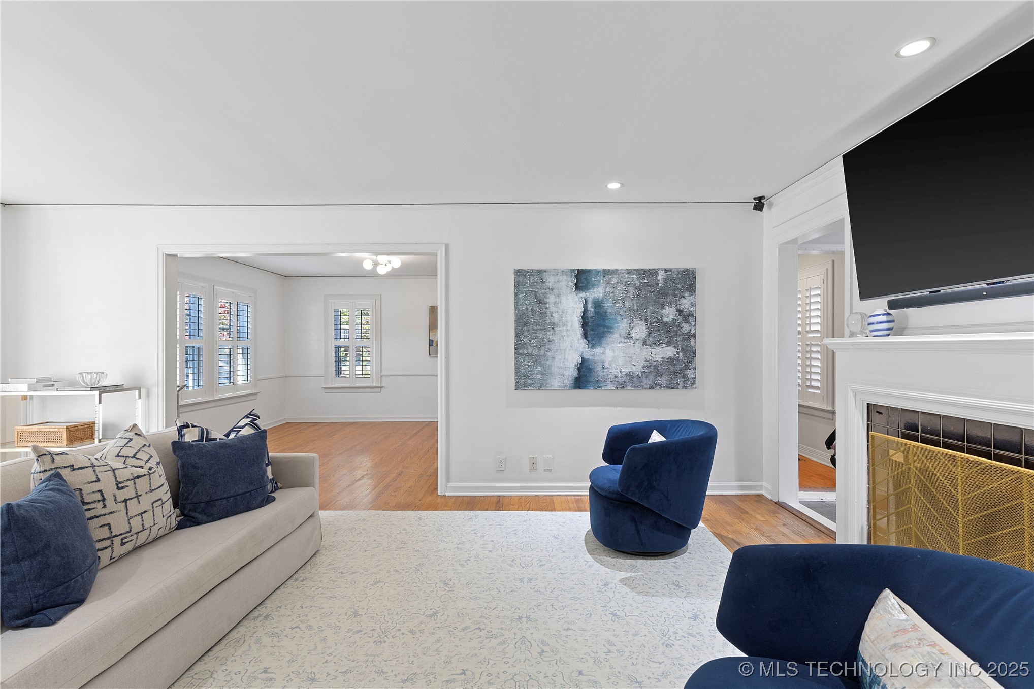 3651 S Utica Avenue Property Photo 6