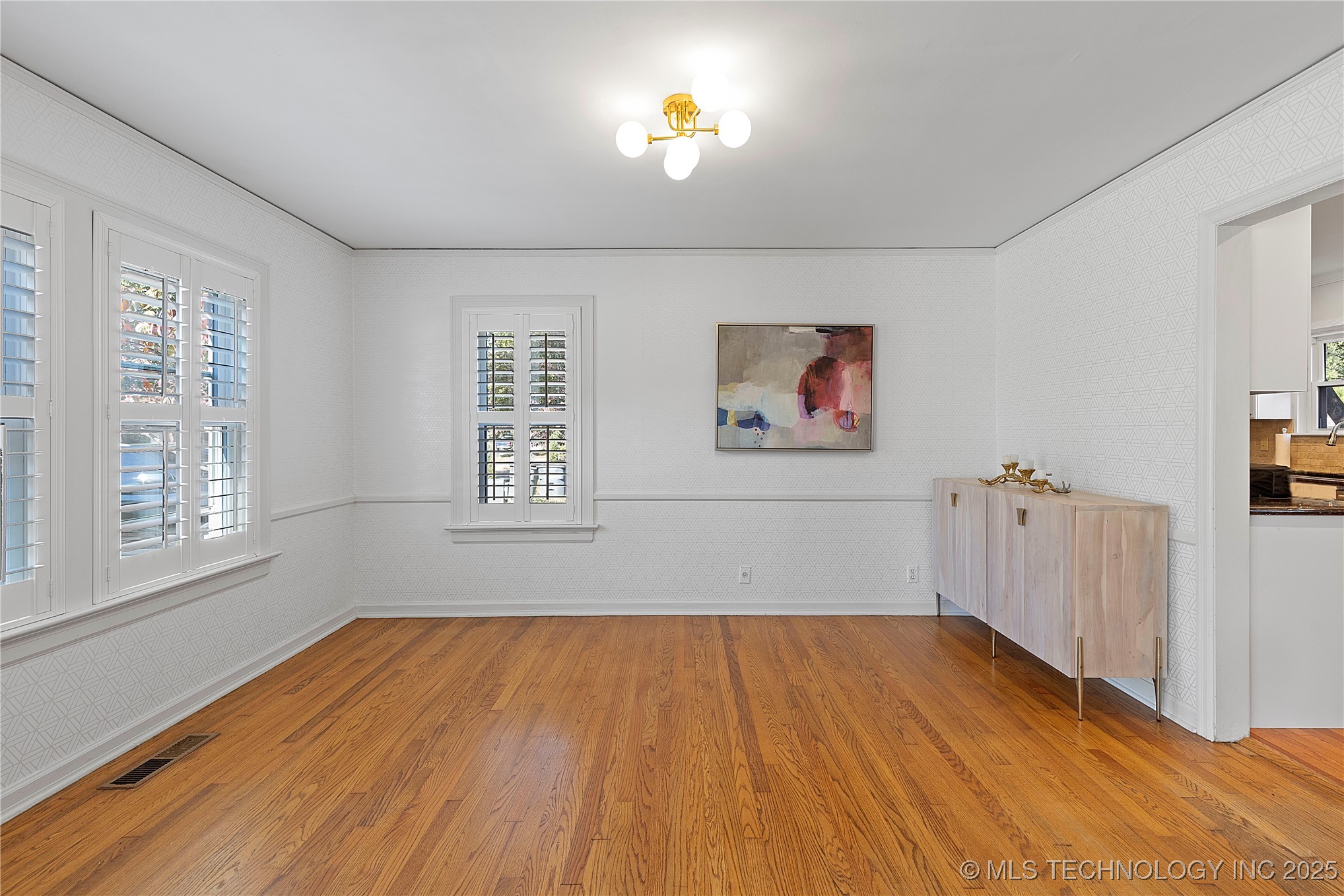 3651 S Utica Avenue Property Photo 8